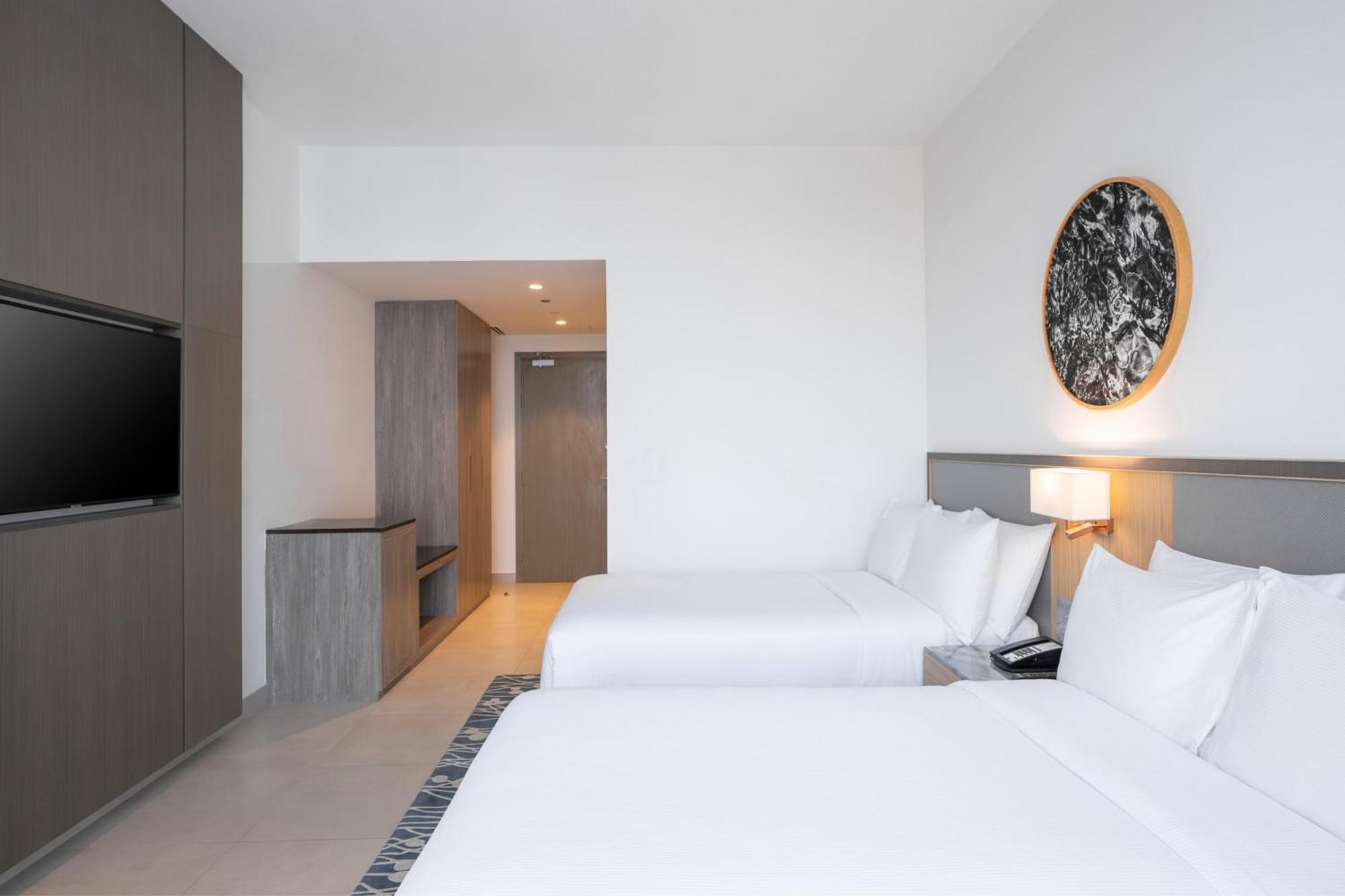 36 Hours Staycation – Classic Room including Complimentary access to Soluna Beach Club F&B & Laundry Early check at 6 AM & Late check-out at 6 PM