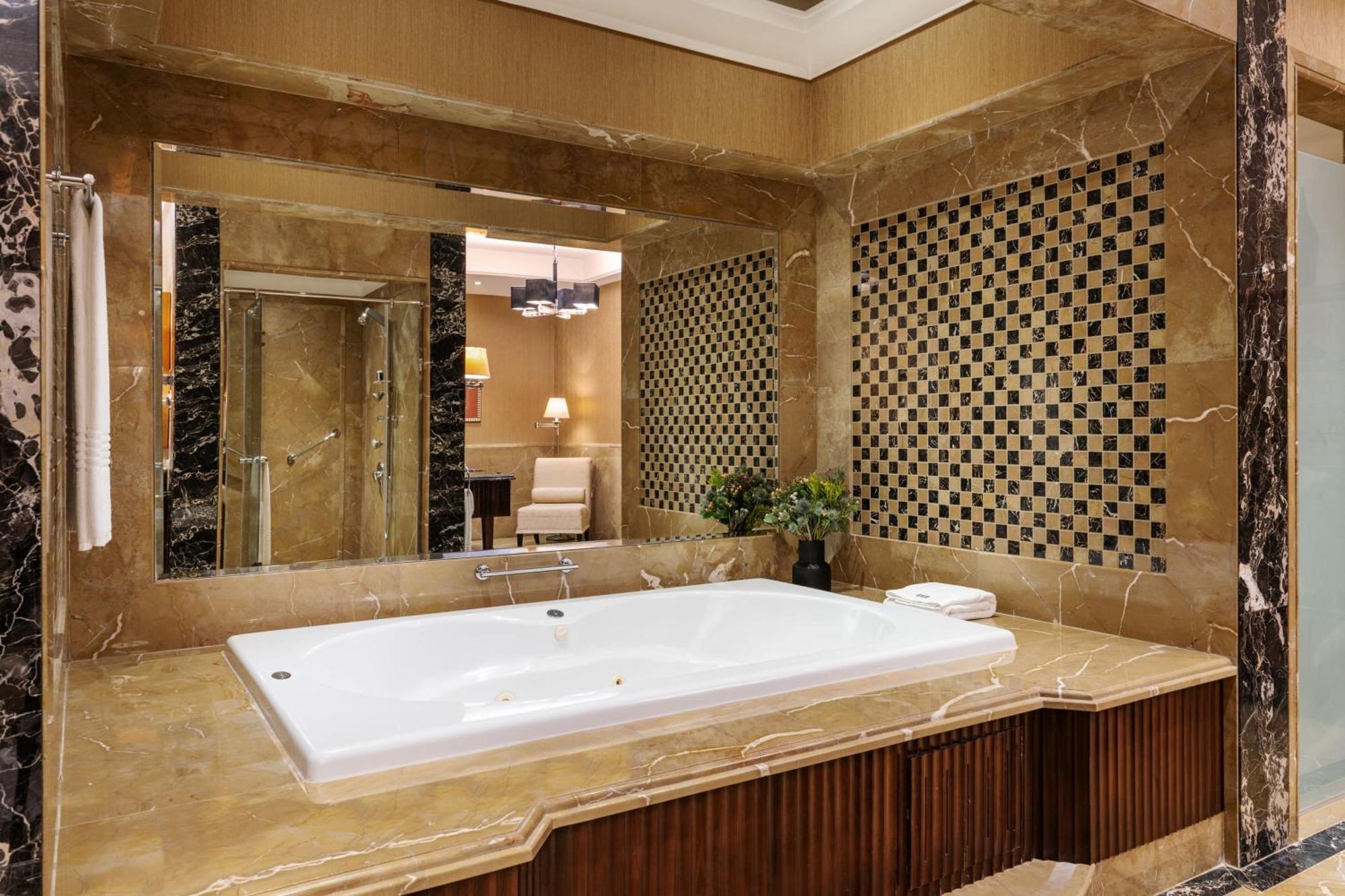 Presidential Suite