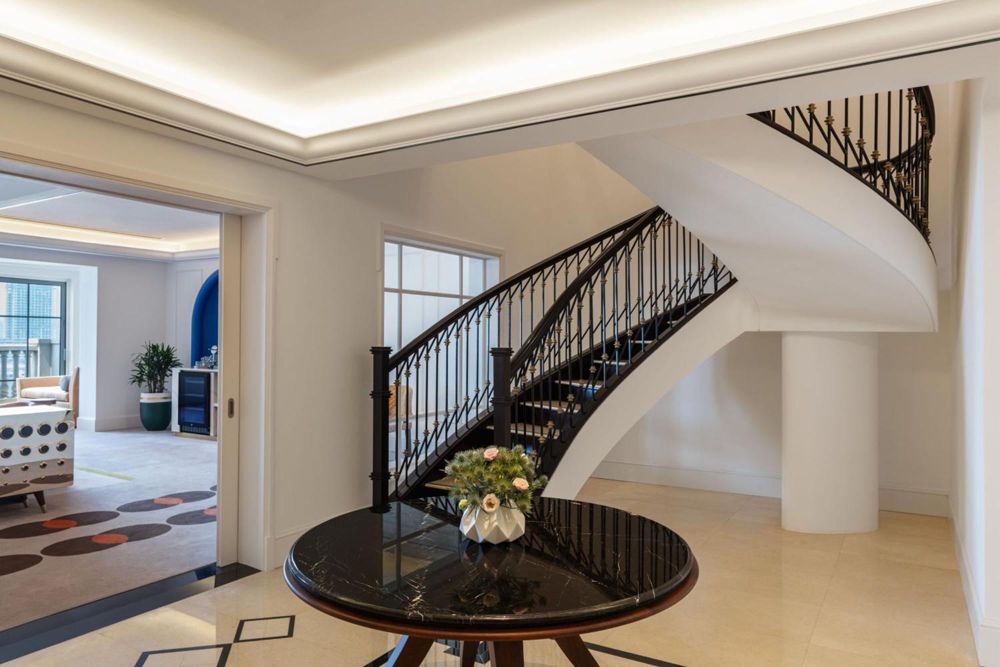 Penthouse Suite Duplex Sea View 2 Bedroom Suite Balcony 1 King 2 Queens & Sofa bed Dubai Airport Transfers Happy Hour Afternoon tea Club Lounge & Jungle Bay Waterpark access