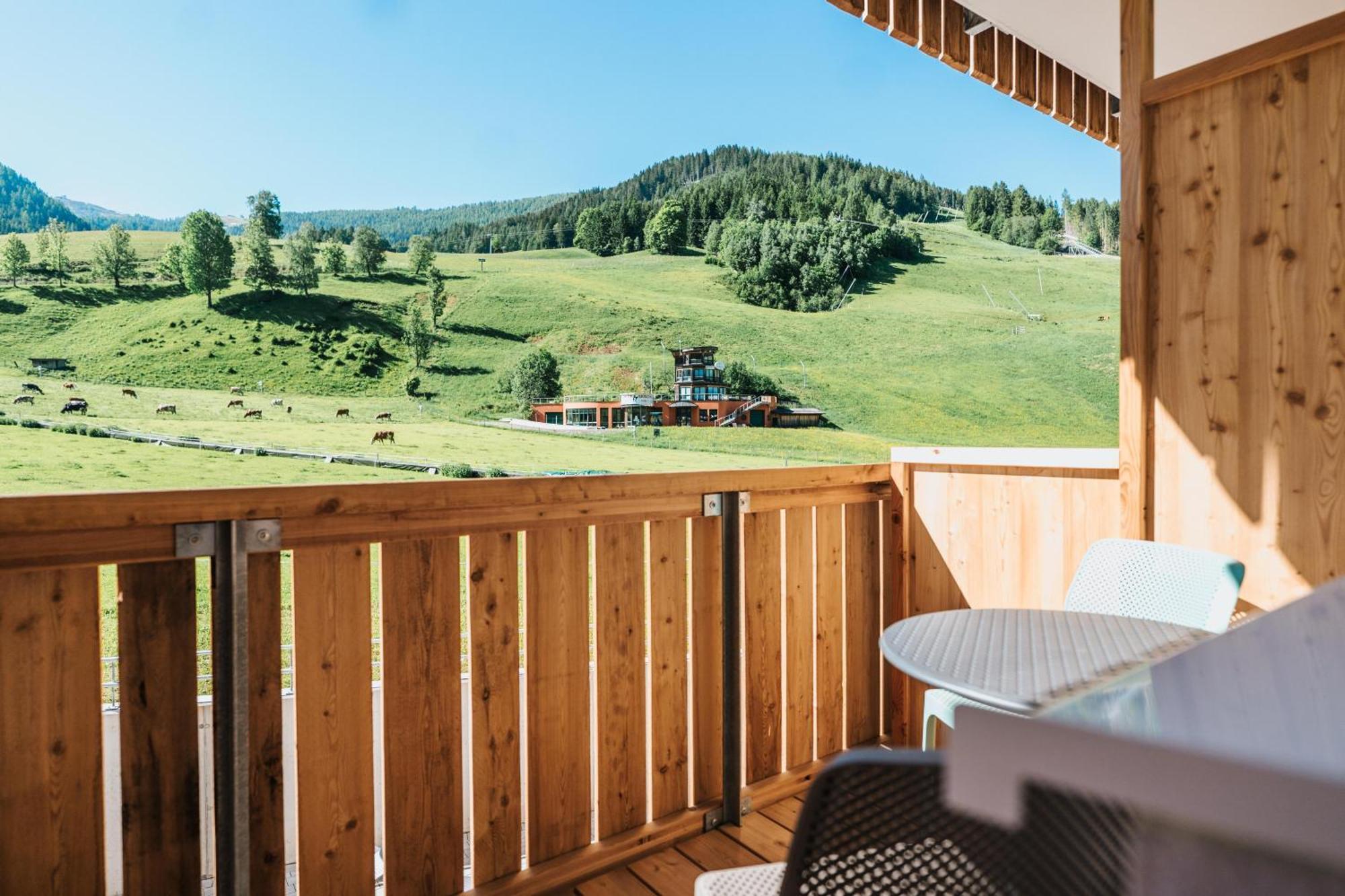 Double or Twin Room Mountain View Balcony