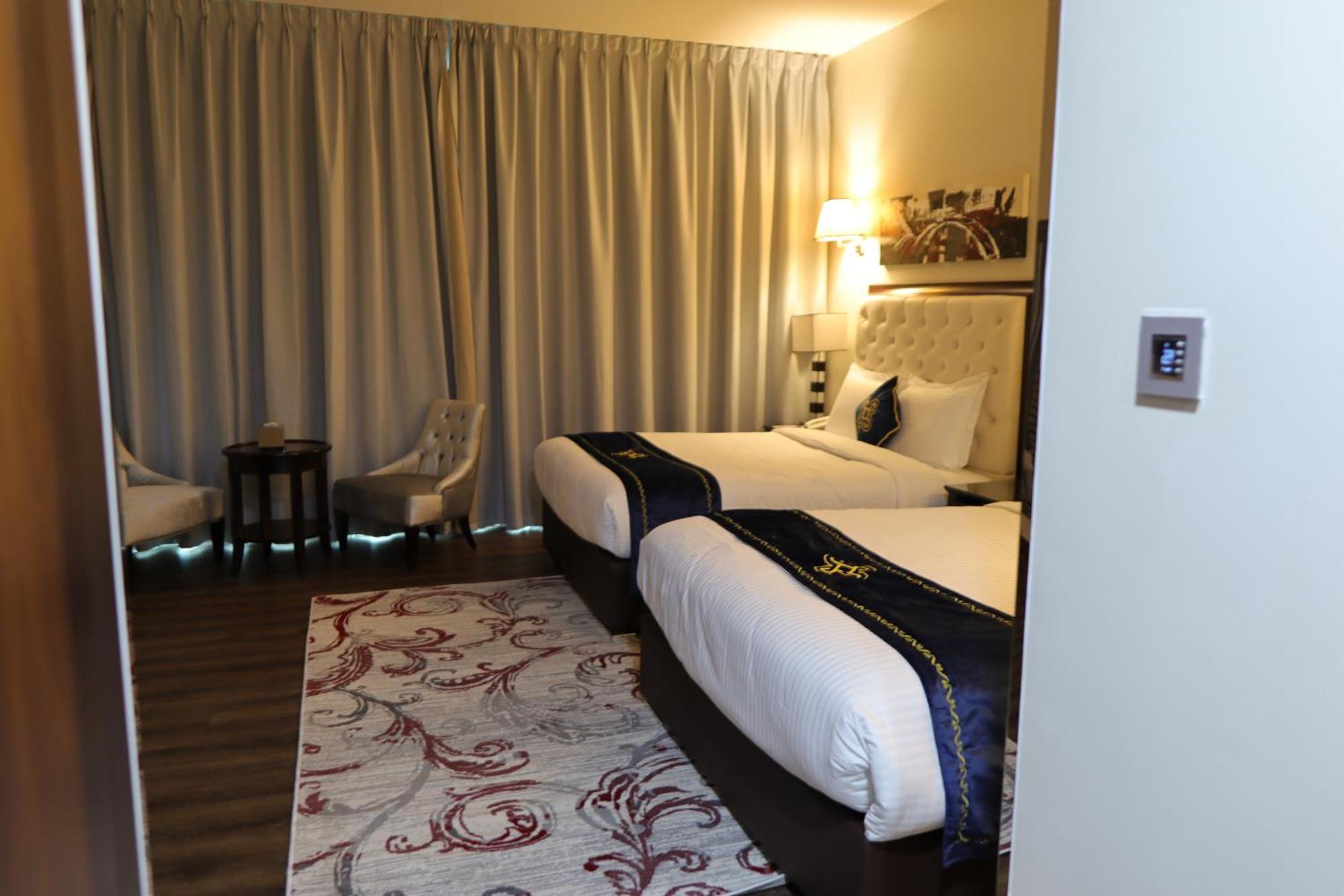 Deluxe Two Queen Bed,1622743992:JPEG