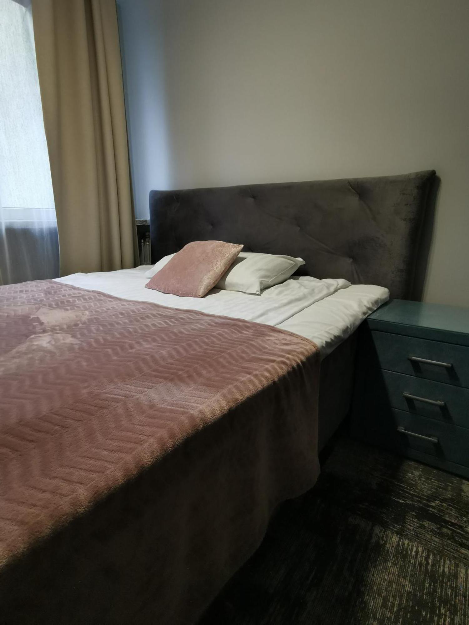 Double or Twin Room,1680582848:JPEG