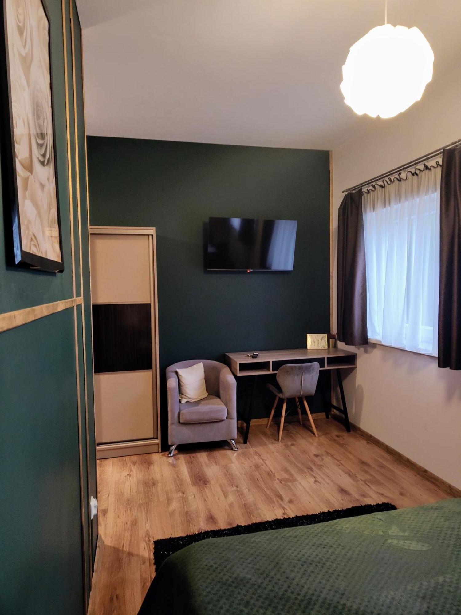 Deluxe Double Room,1624818297:JPEG