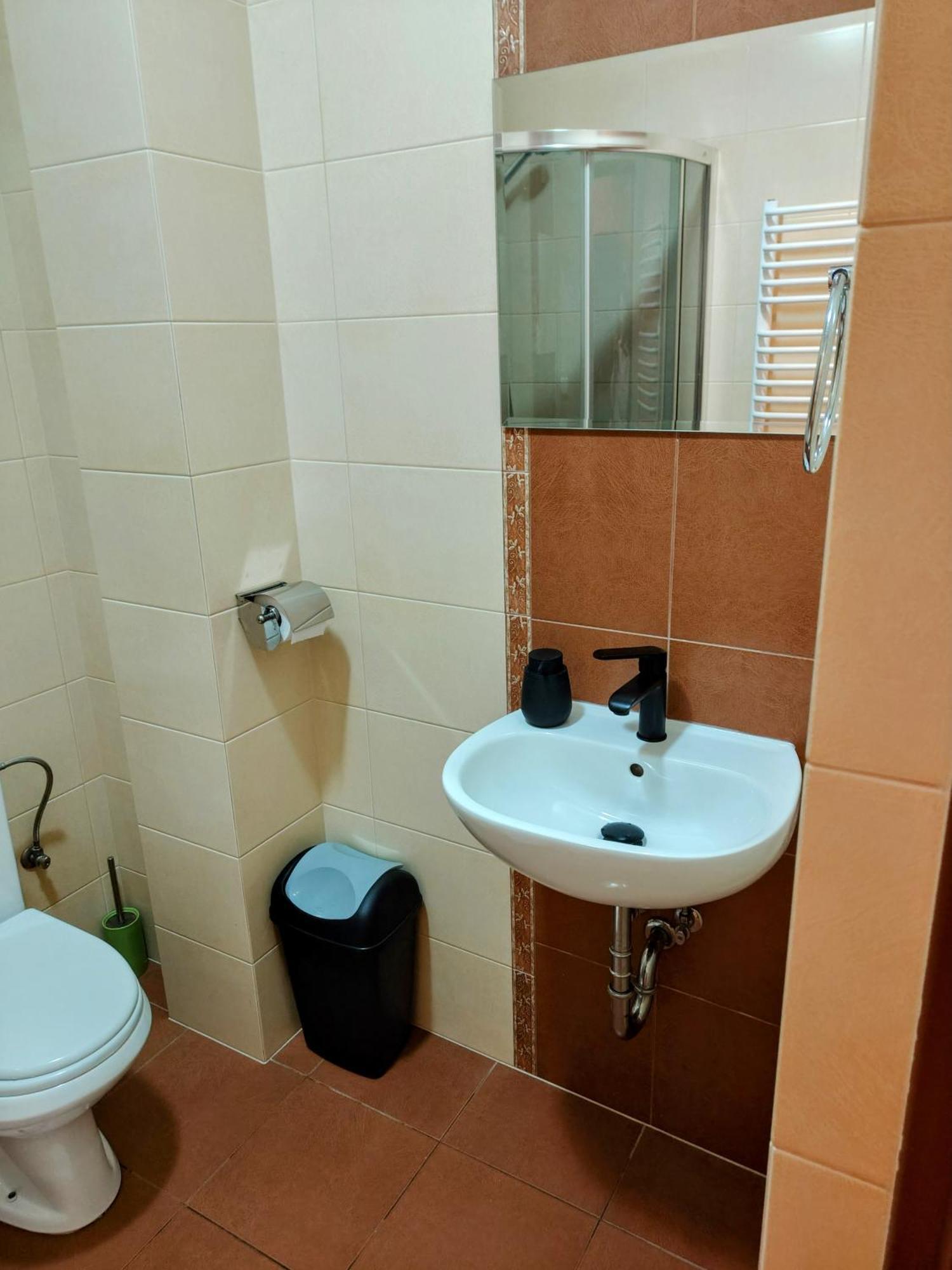 Double Room,1624818300:JPEG