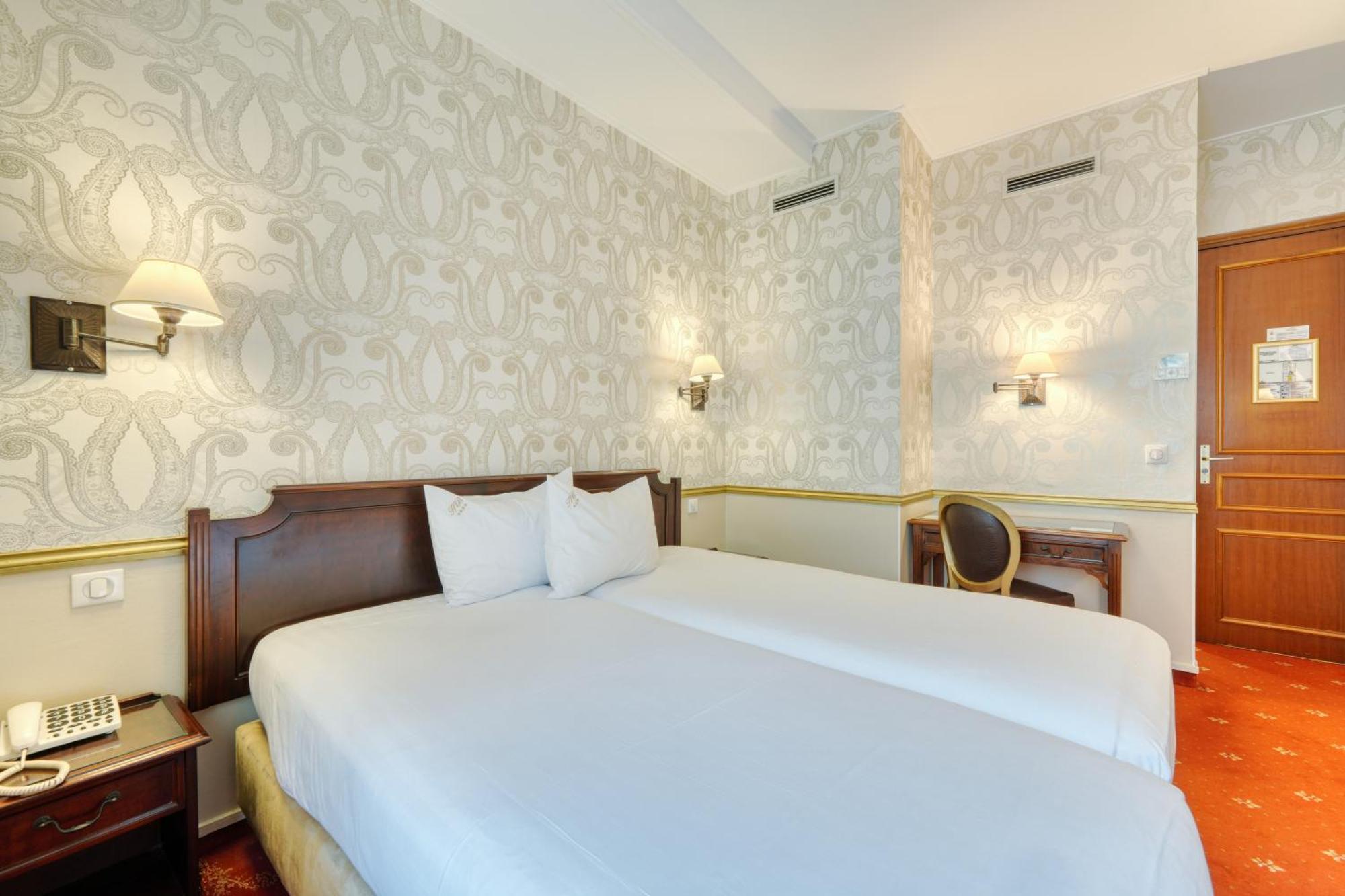 Two Connecting Double Rooms
