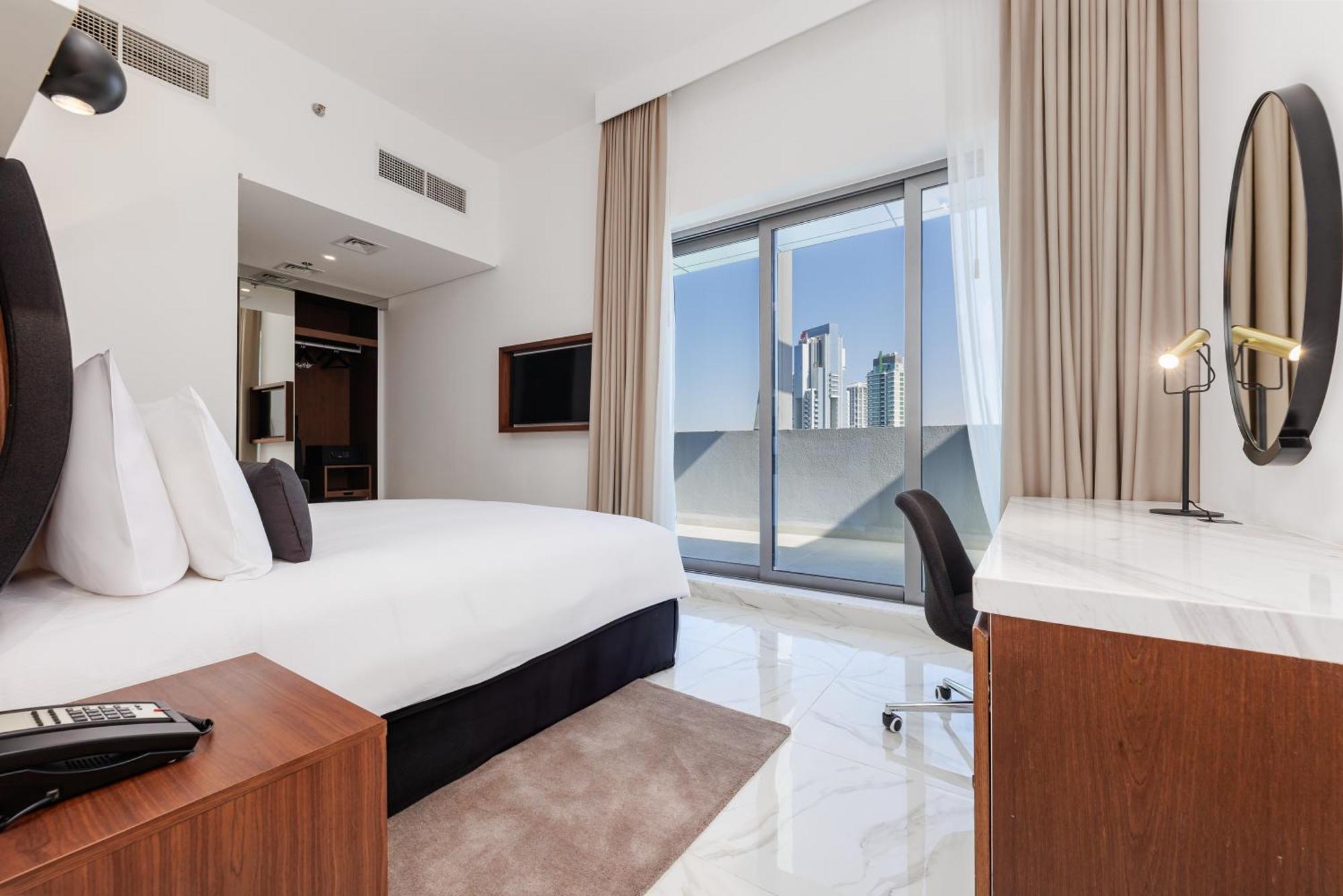 Premium King Room Furnished Balcony