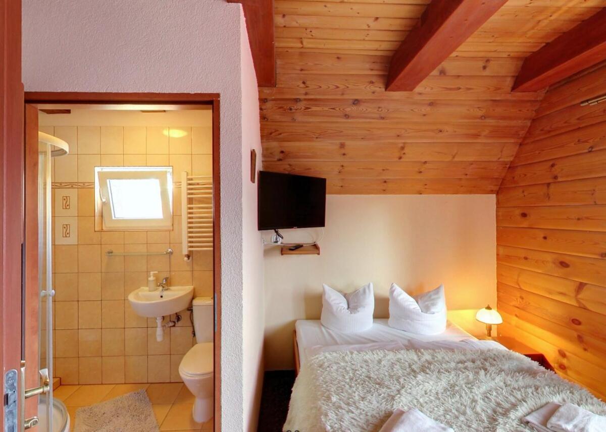 Triple Room with Balcony,1629490017:JPEG