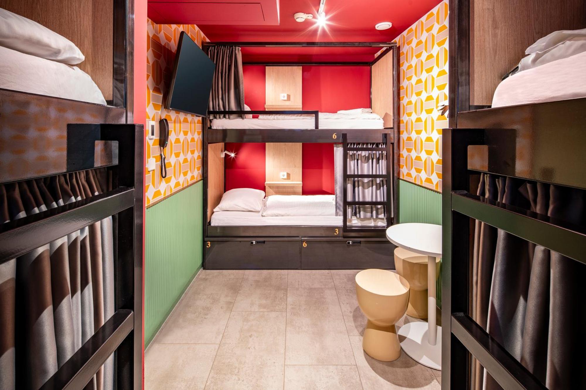 Bed in 6-Bed Mixed Dormitory Room,1631462420:JPEG
