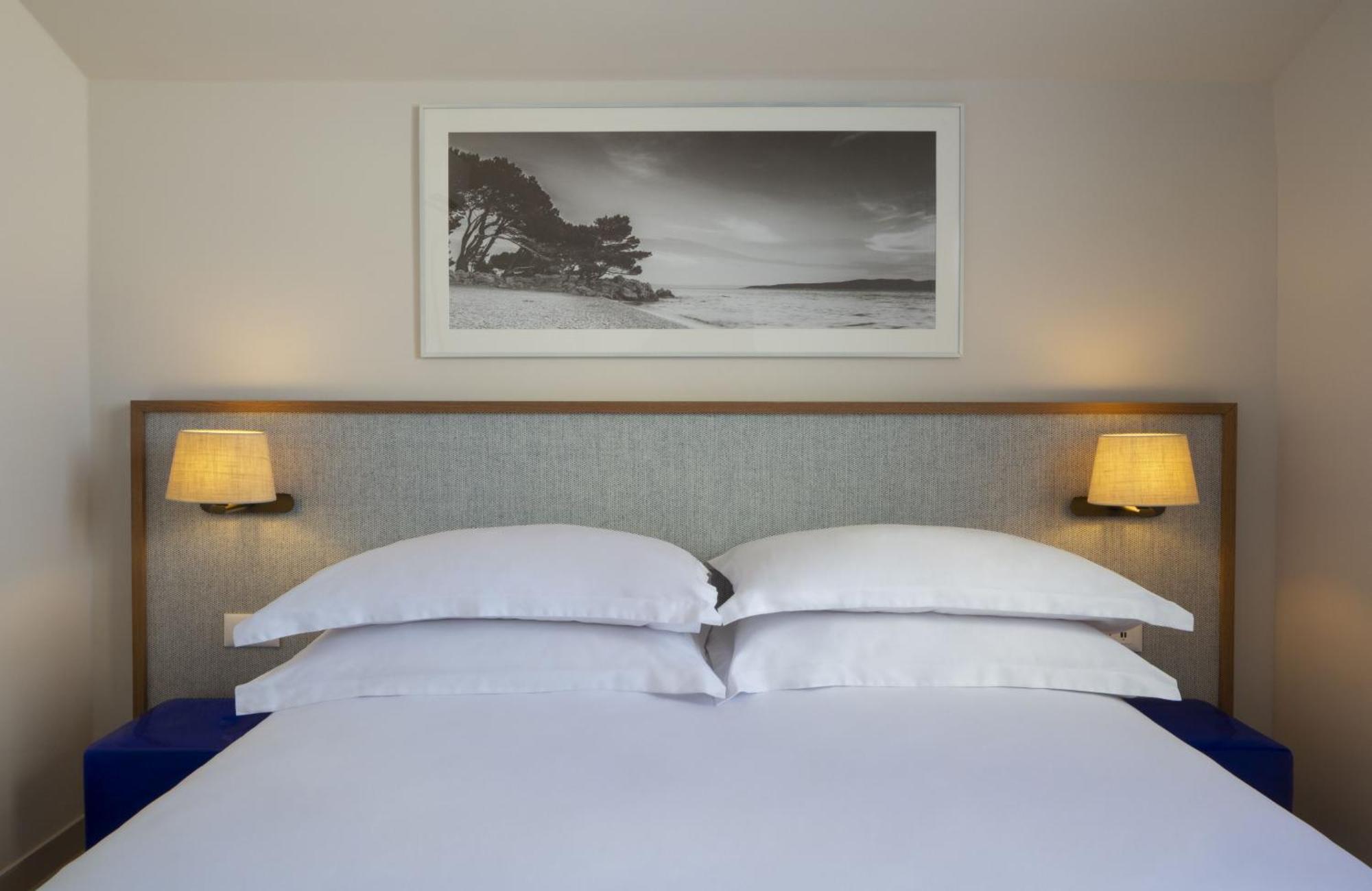 Junior Suite Balcony Side Sea View