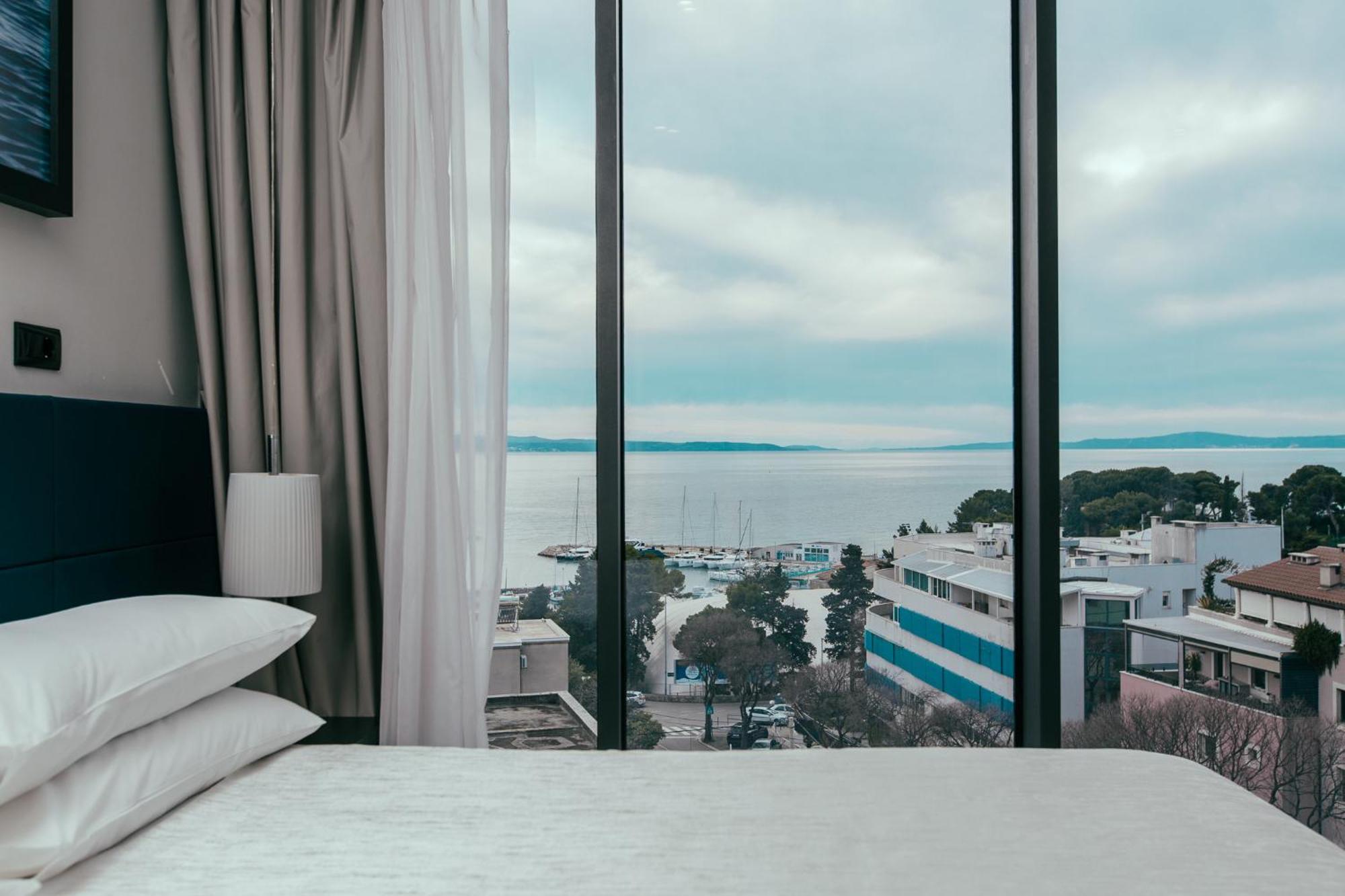 Premium Suite Spa Bath Sea View