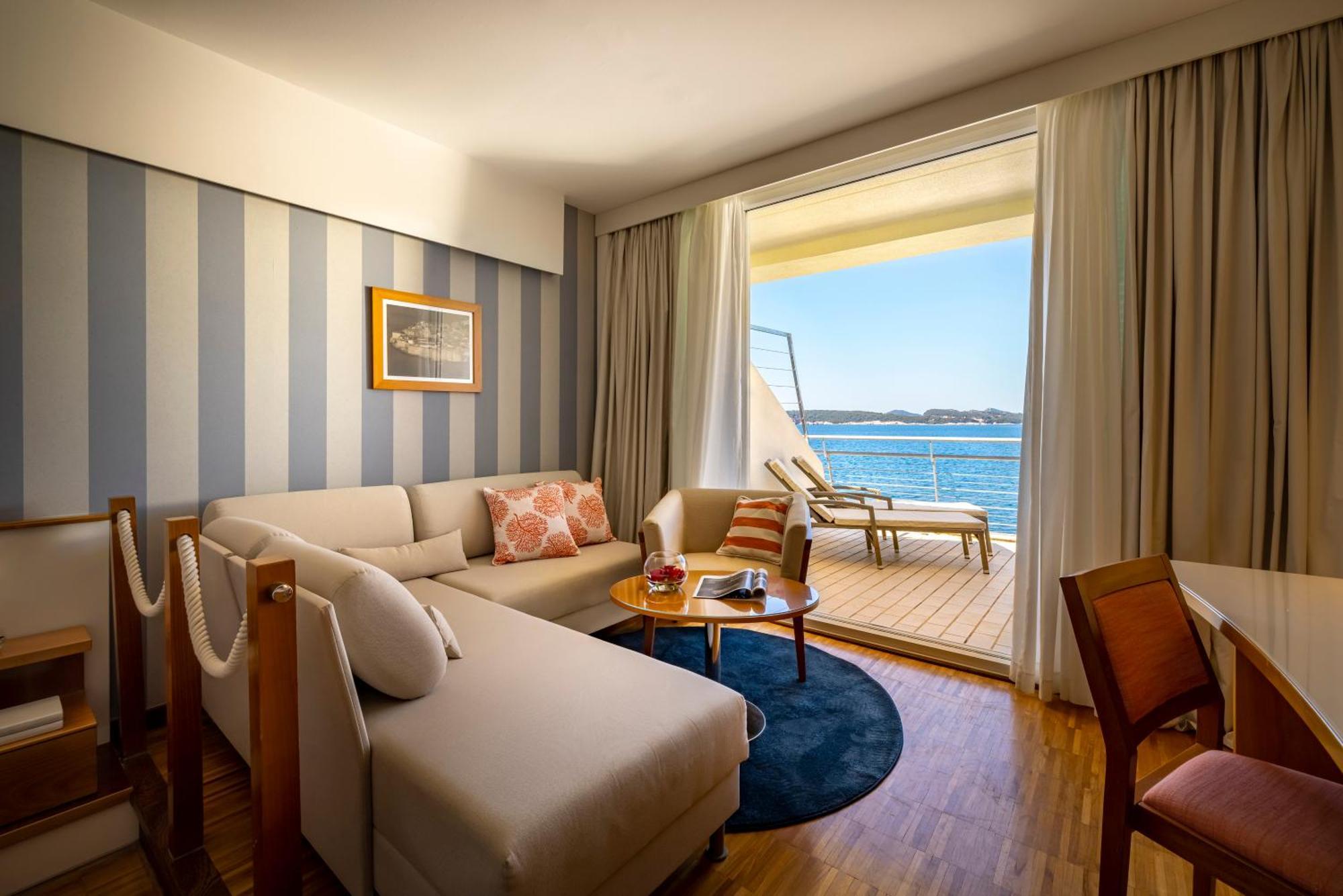 Room for 2+1 Seaview