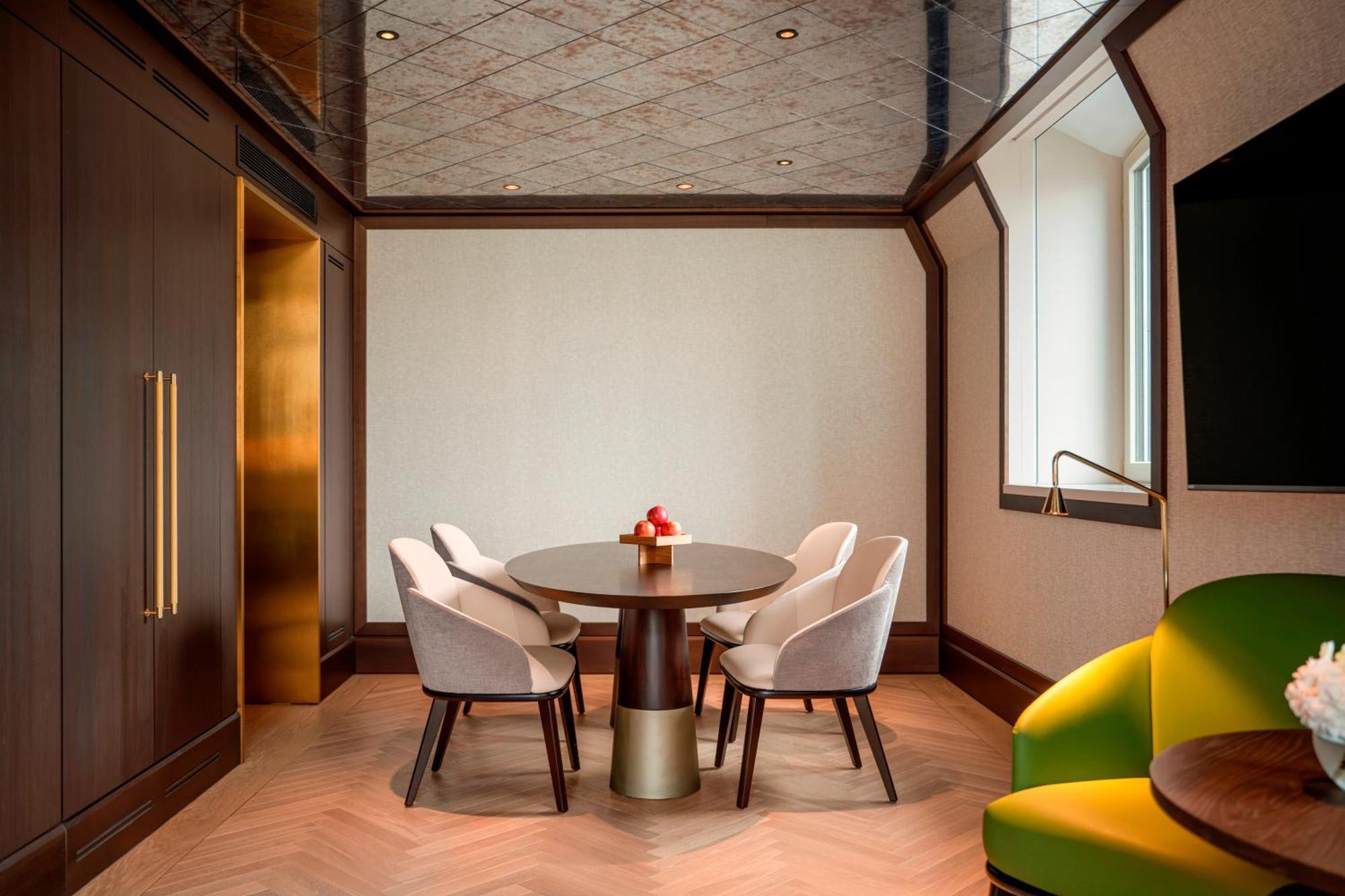 Palais Suite