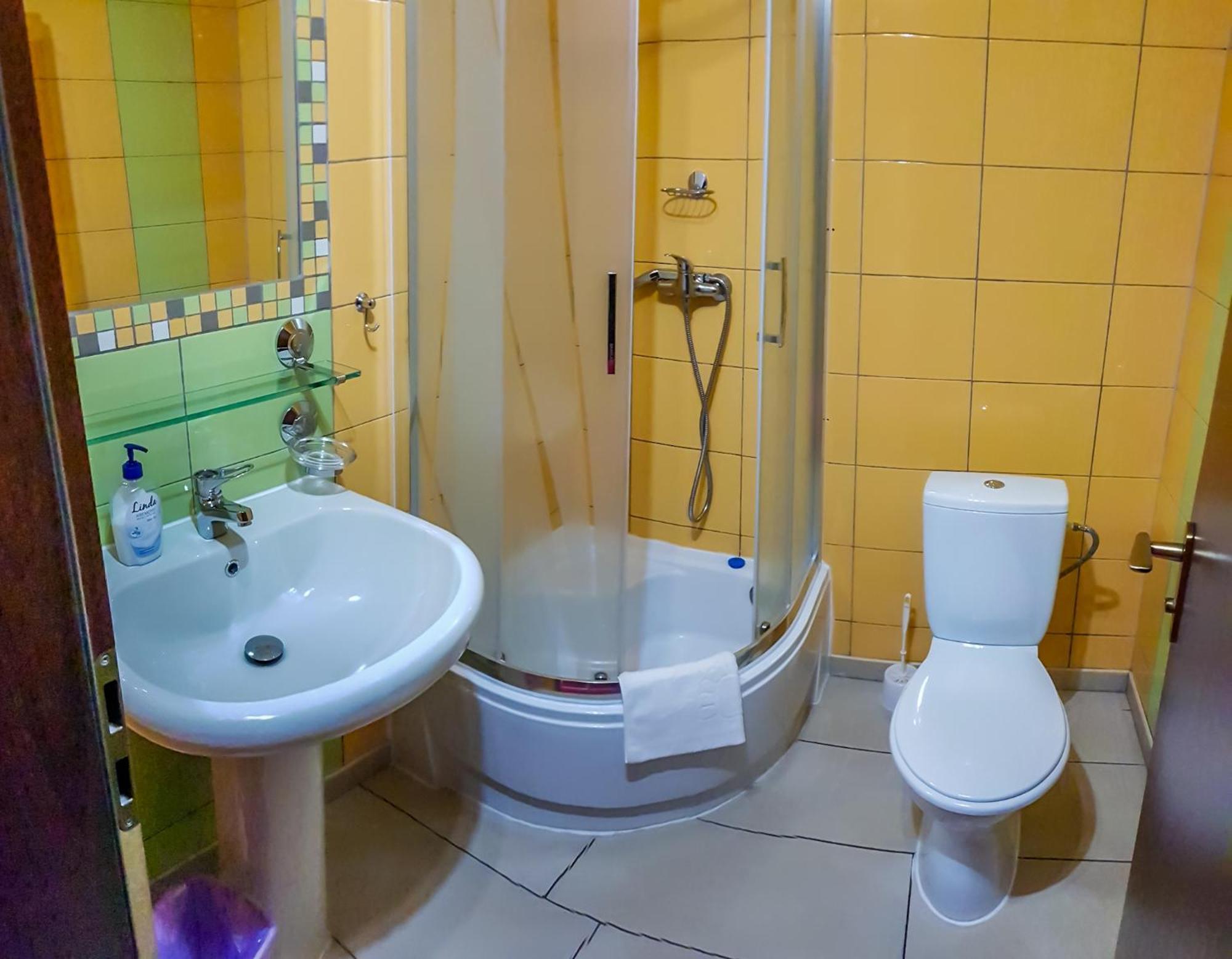 Apartament rodzinny z 2 sypialniami i widokiem na okolicę