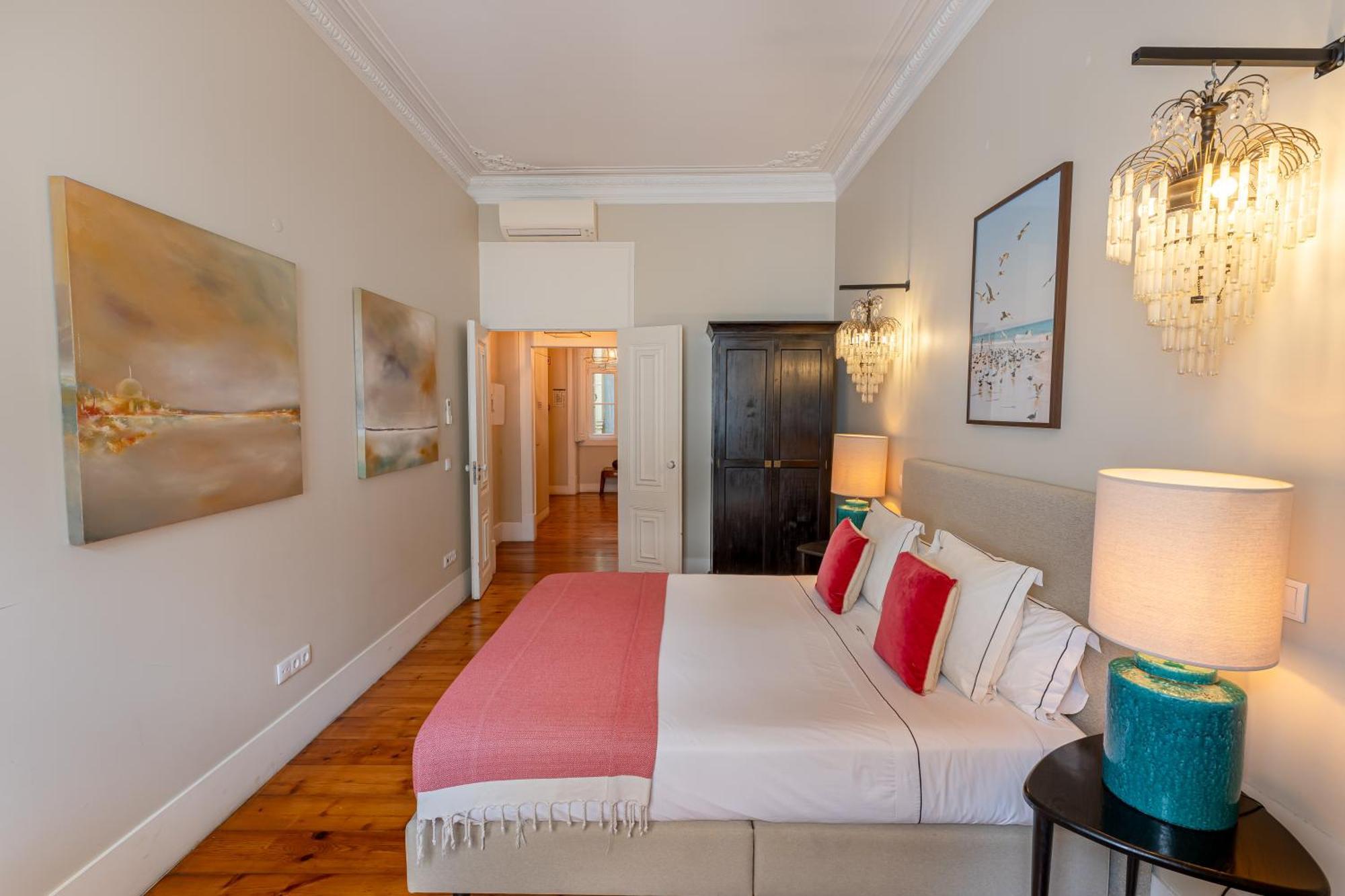 Deluxe 2 Bedroom Apartment