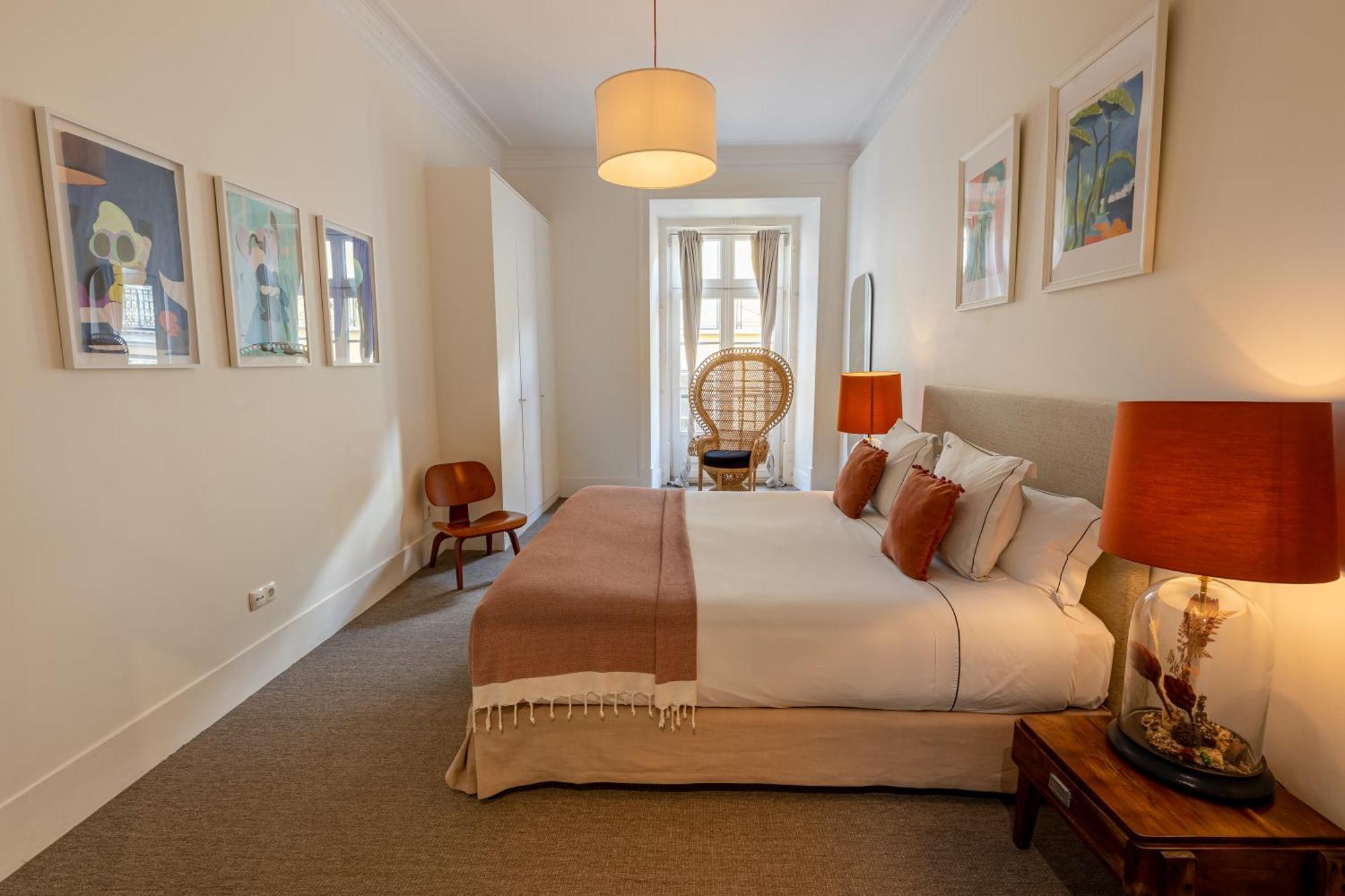 Deluxe 2 Bedroom Suite Square View