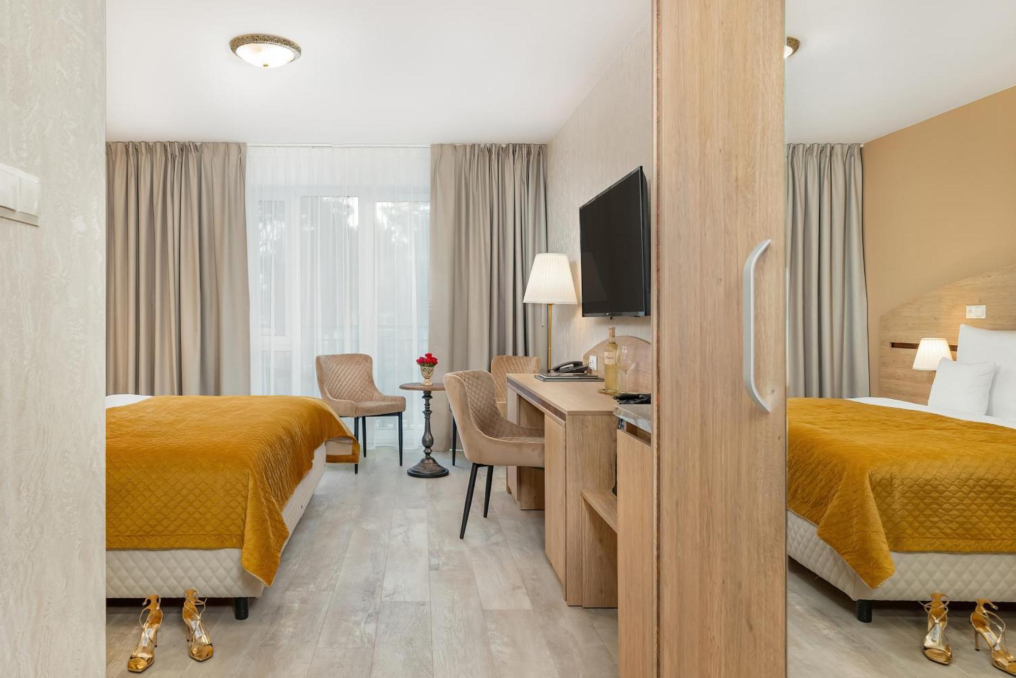 Pokój Dwuosobowy typu Deluxe z balkonem