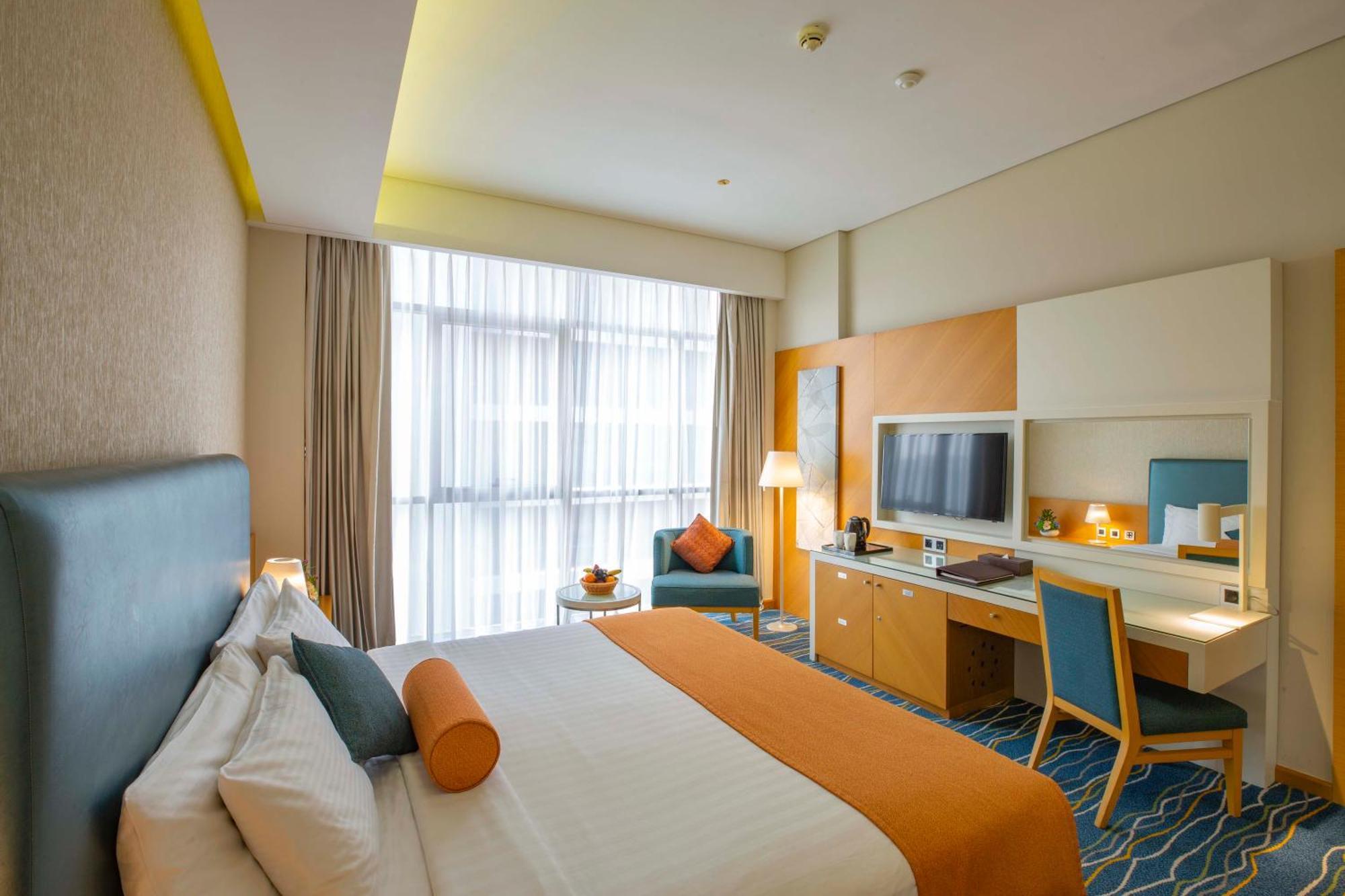Royal Room King or Twin 9 AM Early Check 06 PM Late Check-out