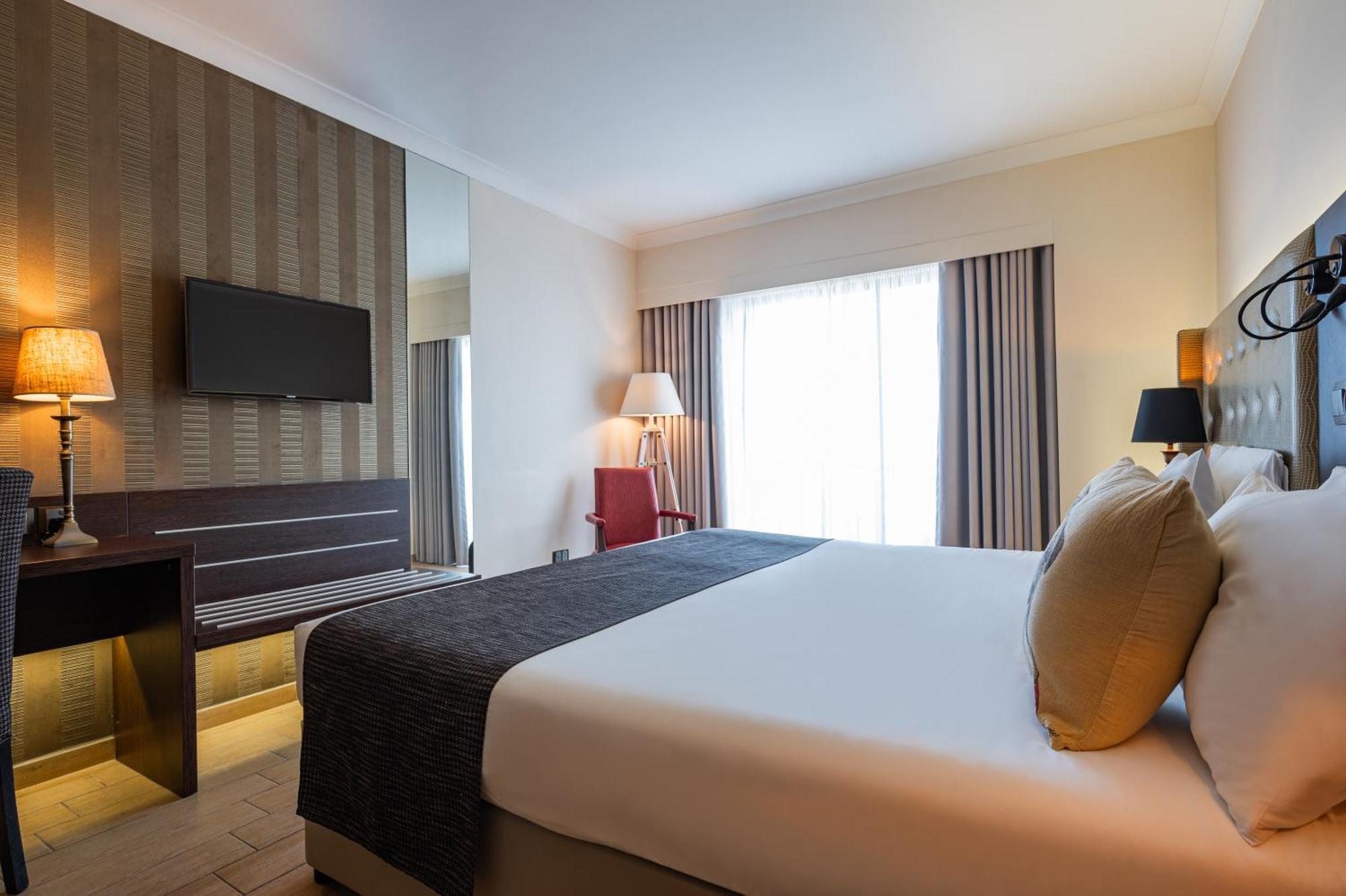 Double or Twin Room Balcony