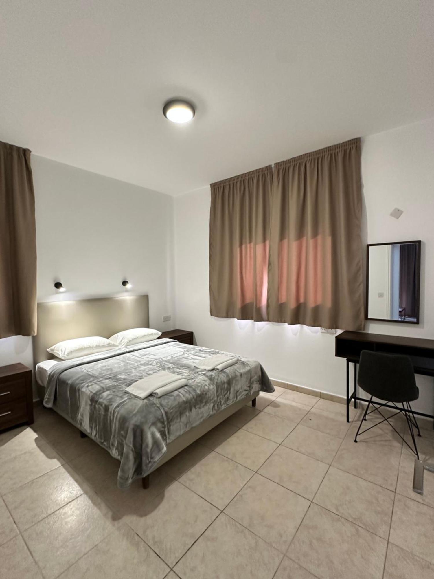Two-Bedroom Apartment Inland View