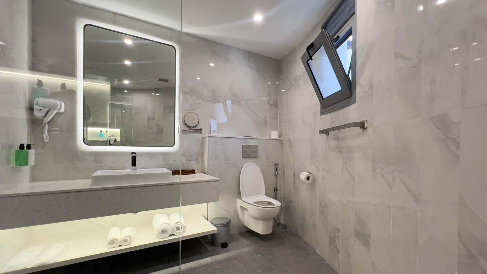 Double or Twin Room Garden View