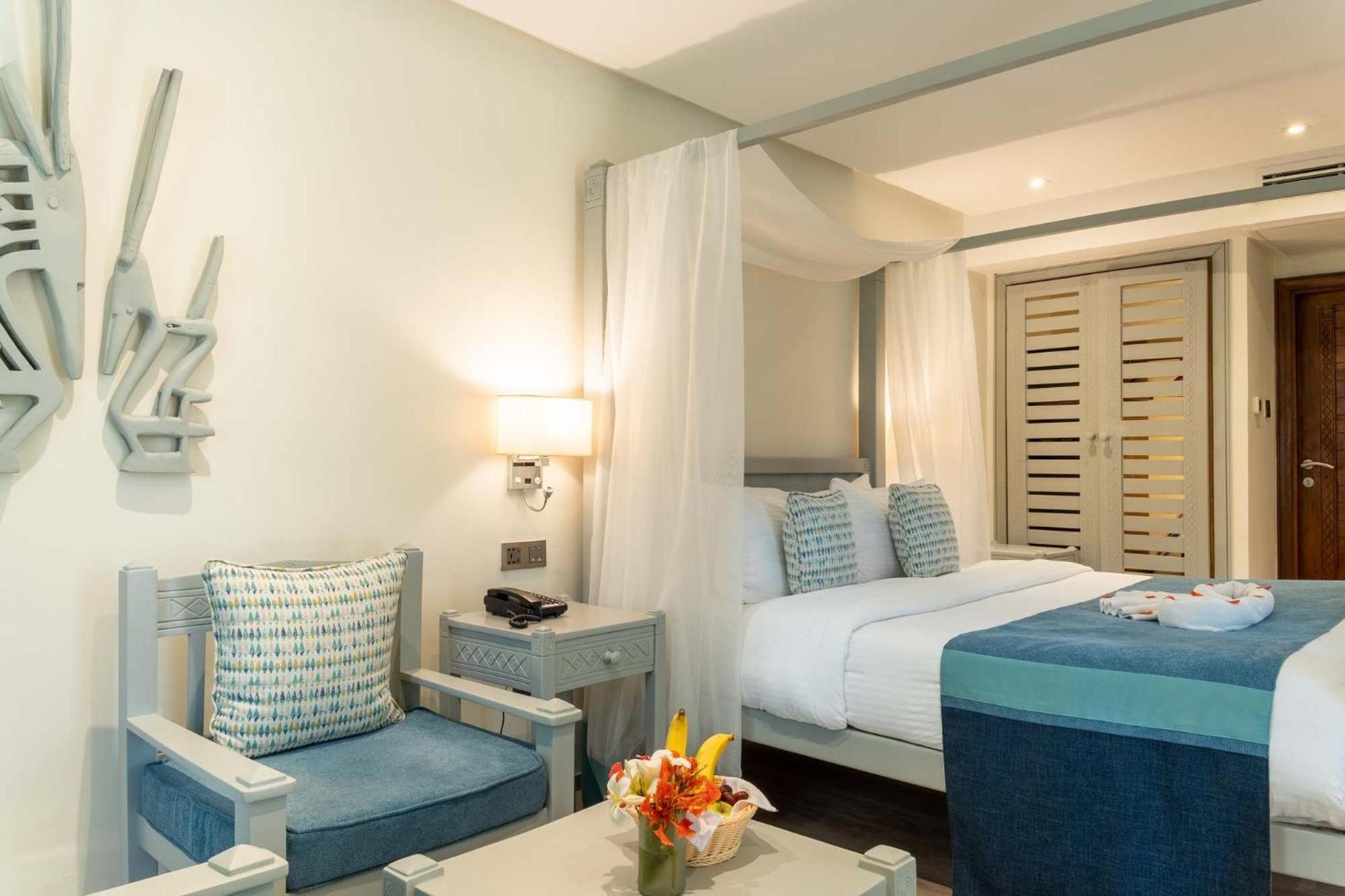 Double or Twin Room Garden View