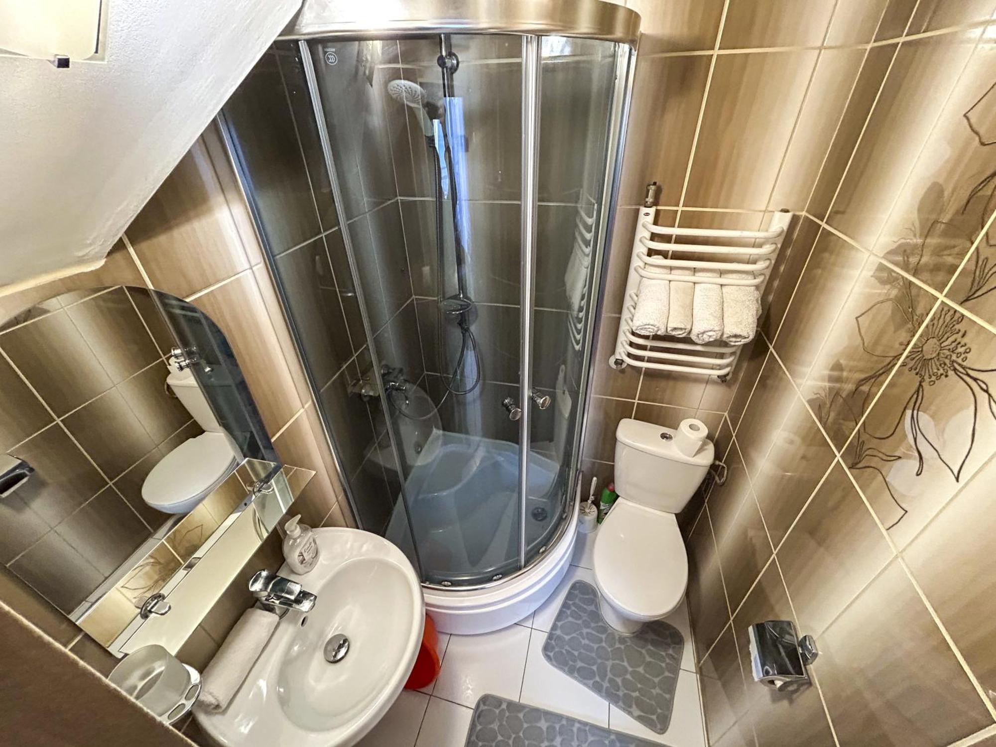 Quadruple Room with Balcony,1640449424:JPEG