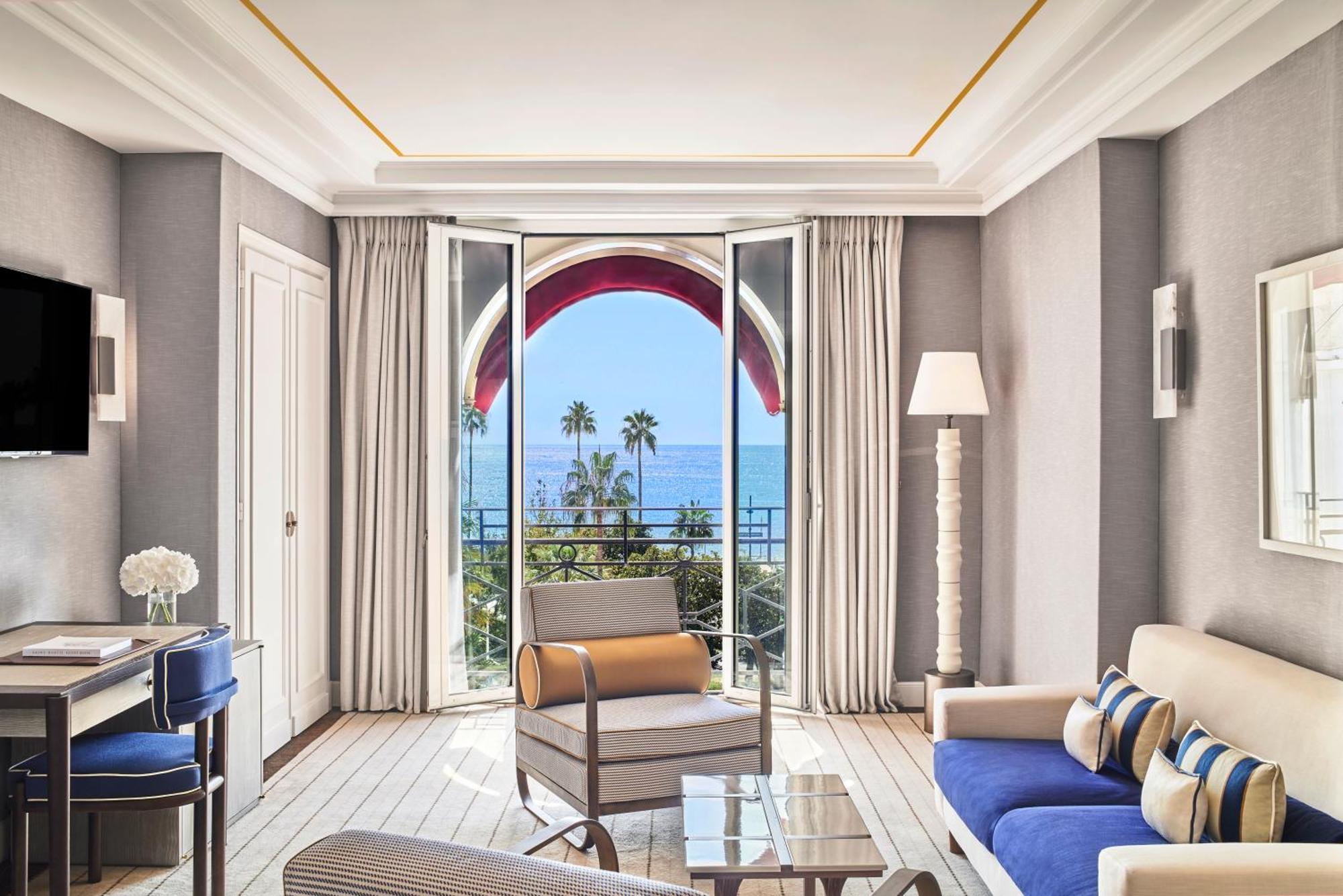 Deluxe Suite Sea View