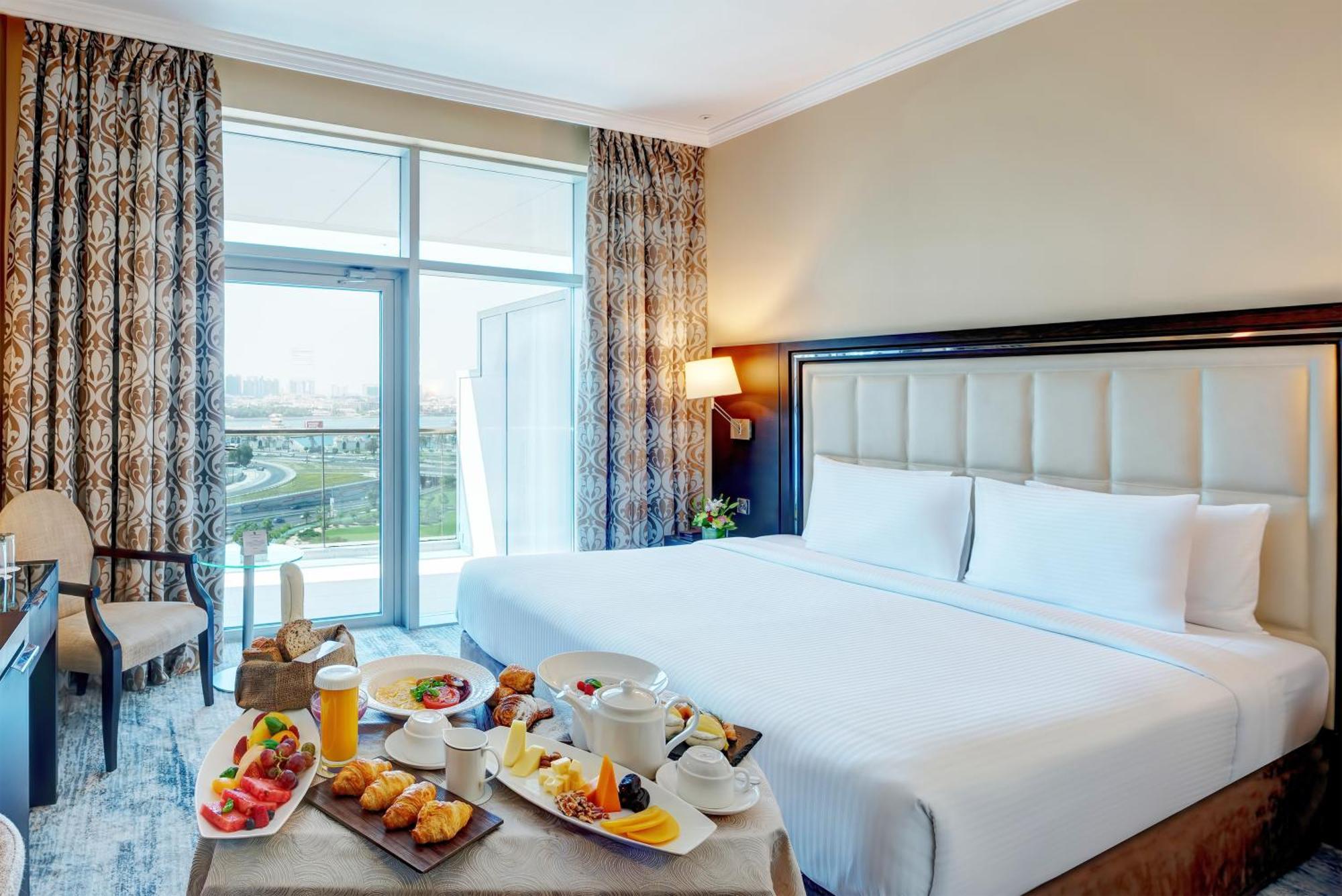 Executive Two-Bedroom Suite Creek View
