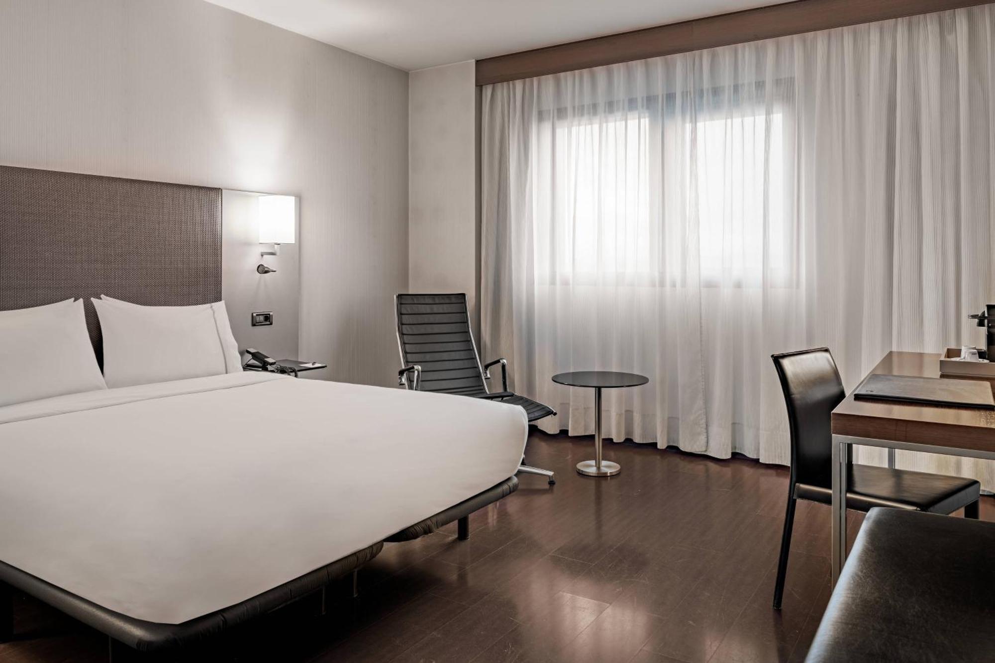 Standard Plus Queen Room