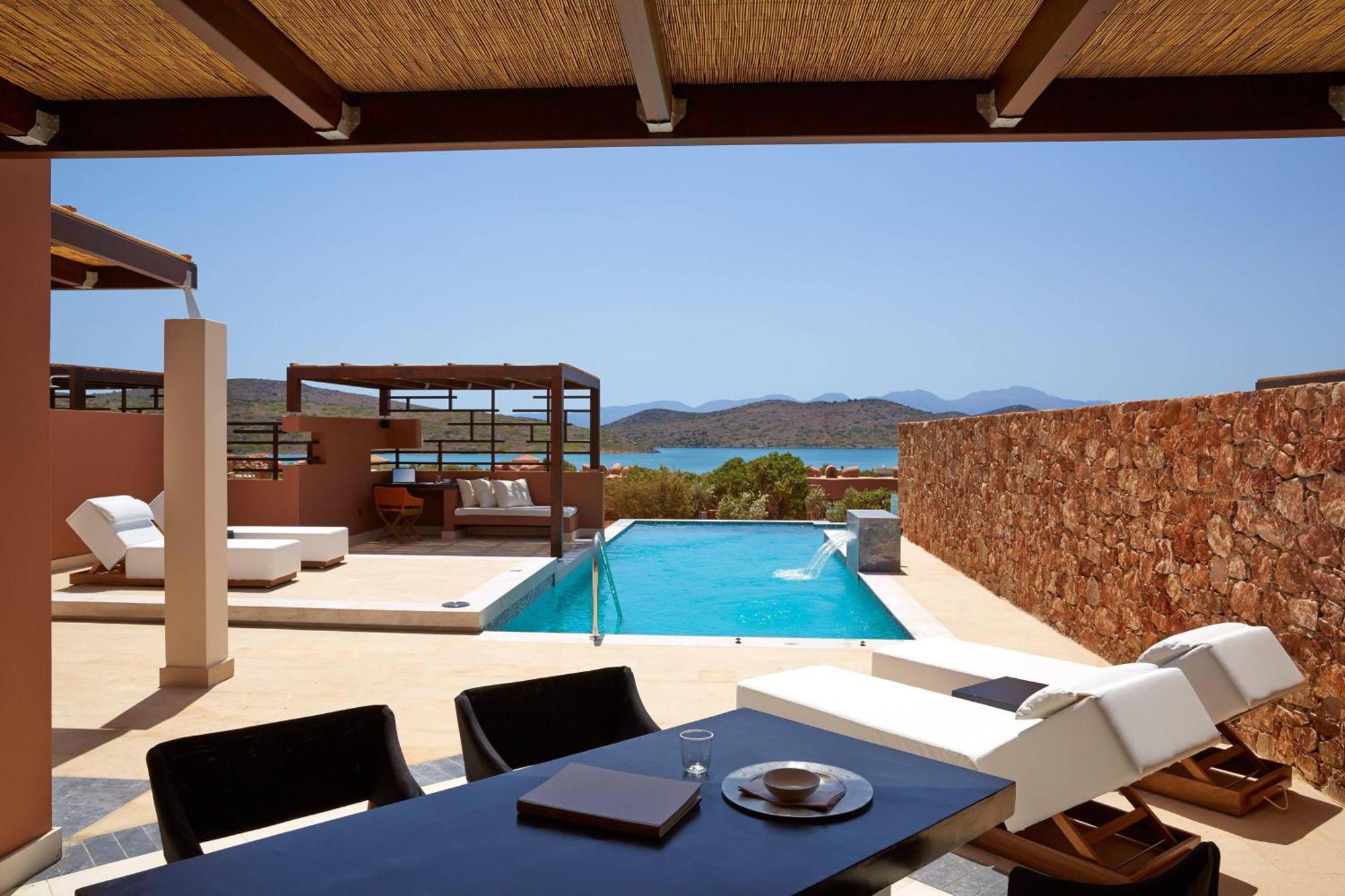 Luxury Two-Bedroom Residence Private Pool Balcony Sea View