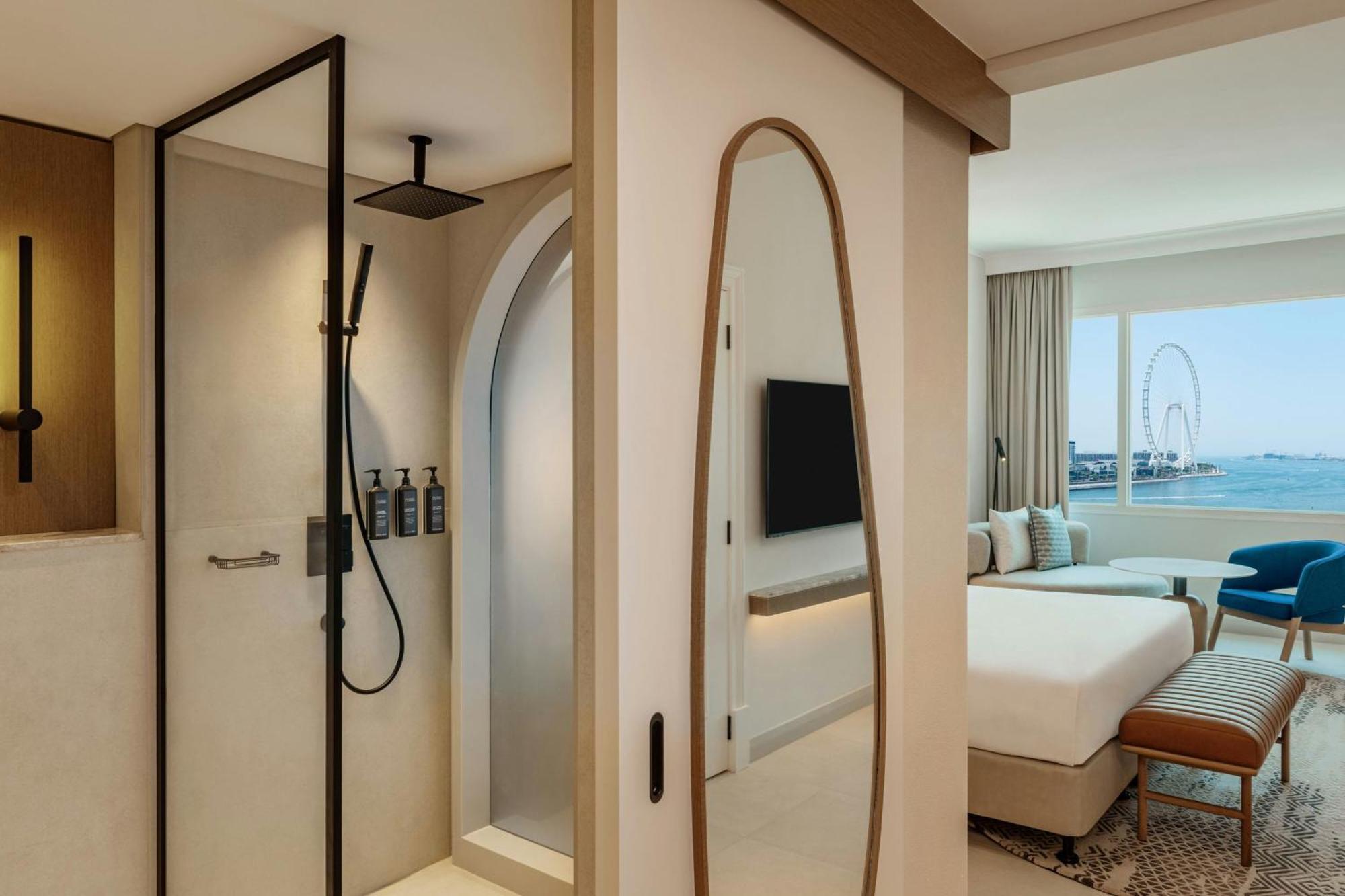 Premium Suite Sea View Including Lounge Access Afternoon Tea Evening Cocktail Hours Soft Refreshments & Canapes Private beach Access