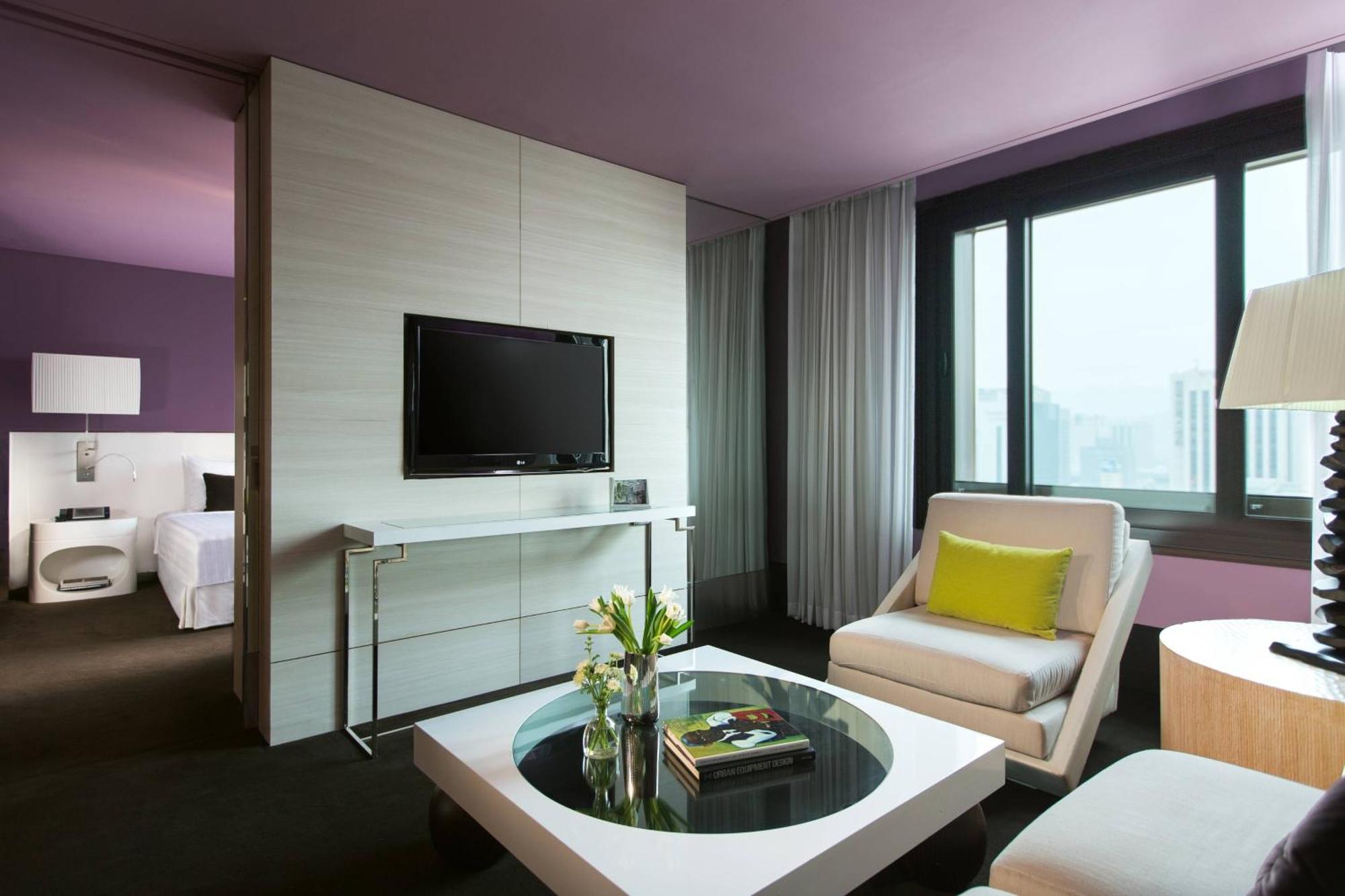 1 King Bed Club Lounge Access Residential Suite