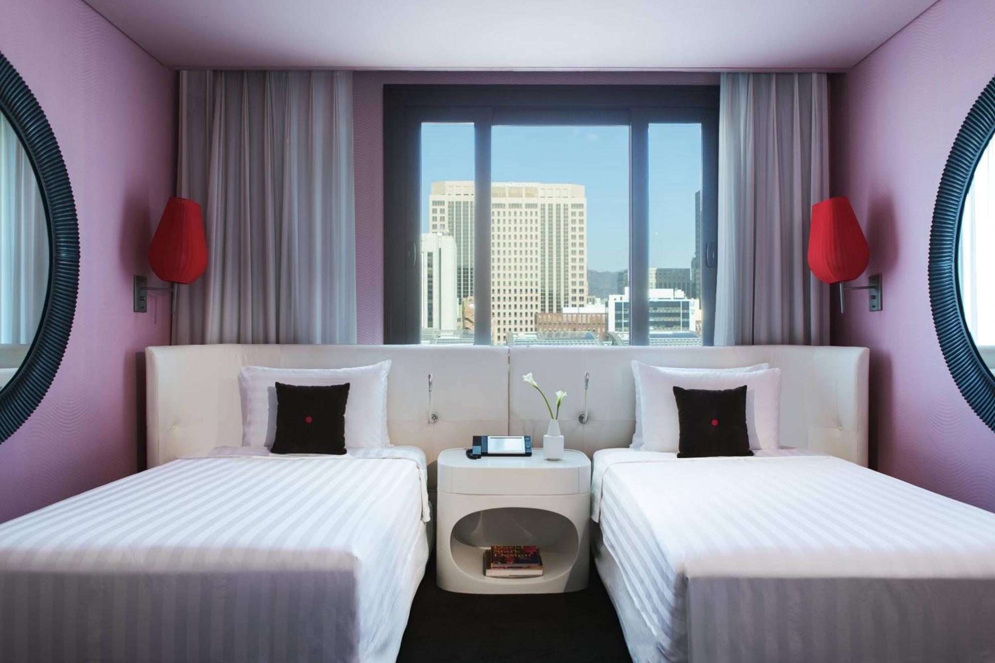 Club Deluxe Twin Club lounge access Guest room