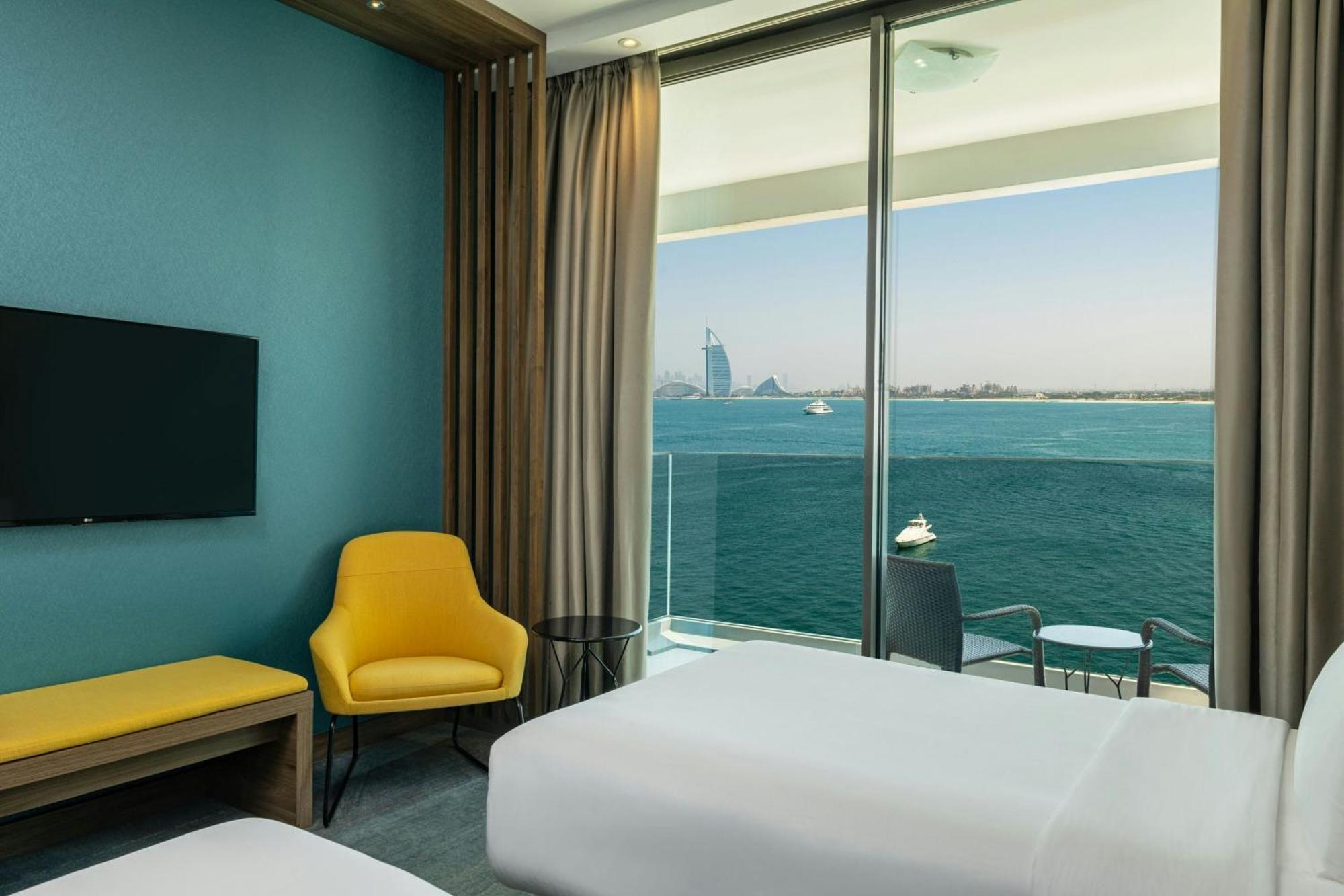 Aloft Sea View Twin Room Balcony including F&B Spa & Abra Boat Tour