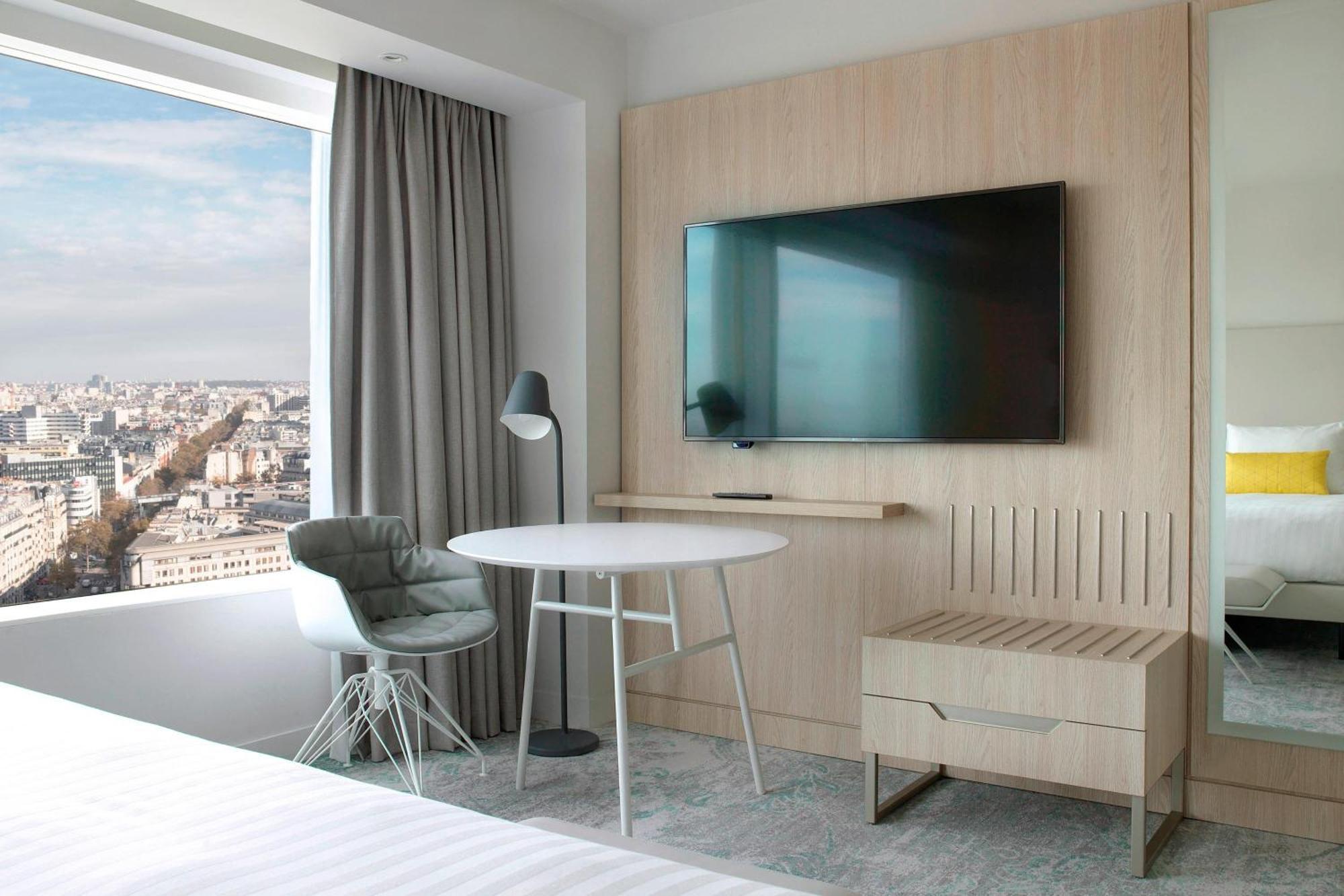 King Room Sacre Coeur View