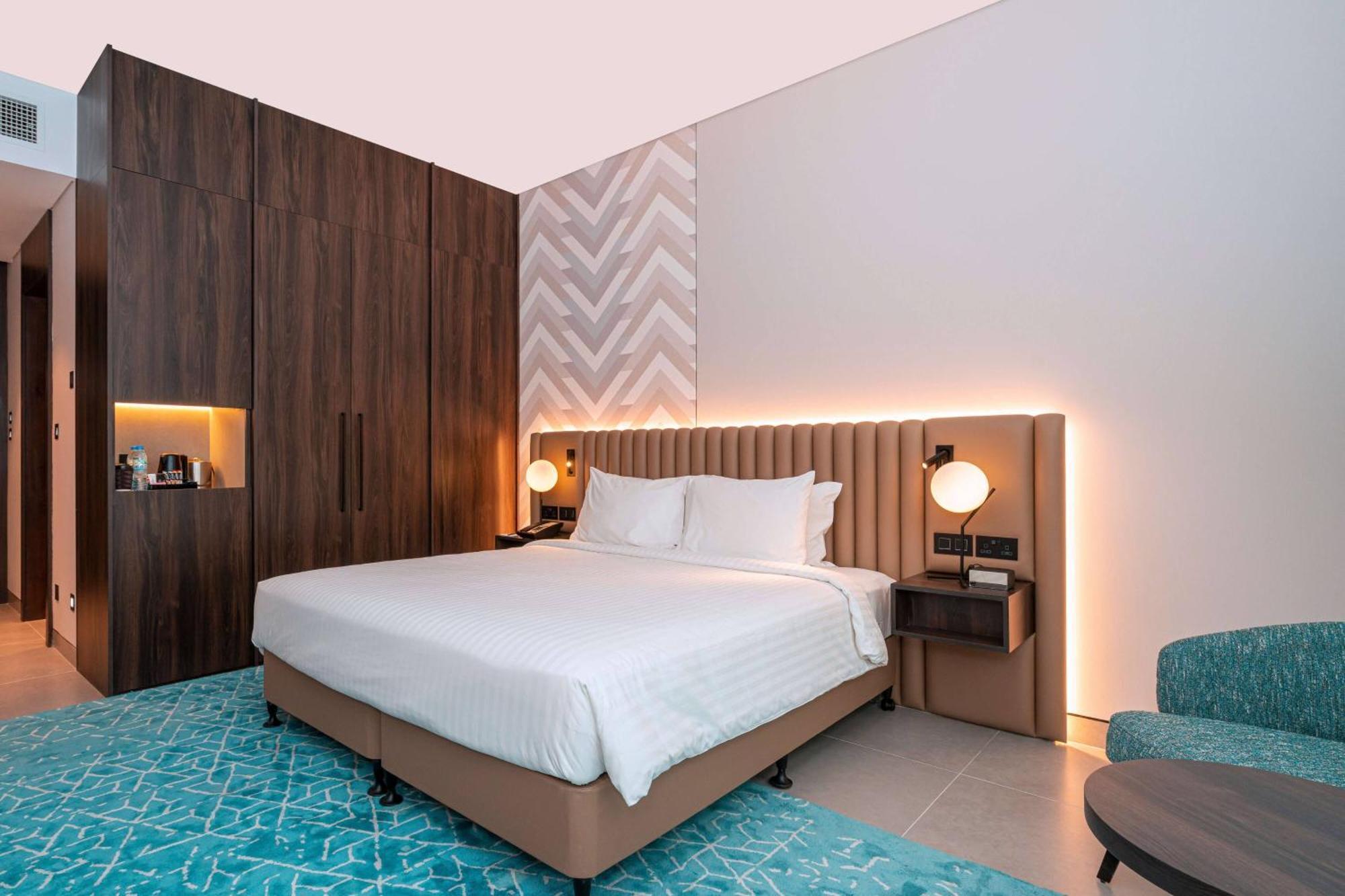 Standard King Room City View & Ladies Spa indulge more less