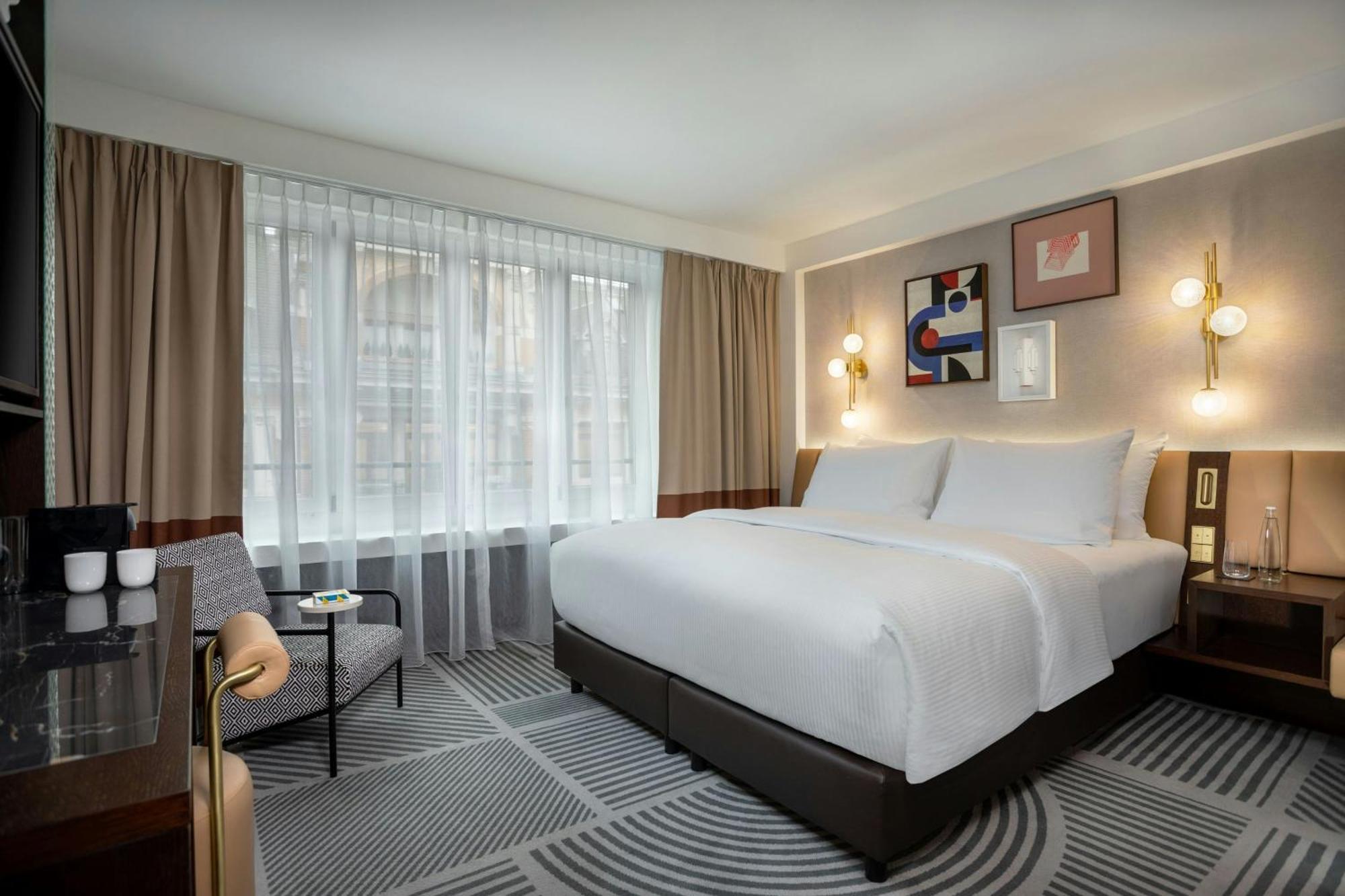 Superior King Room