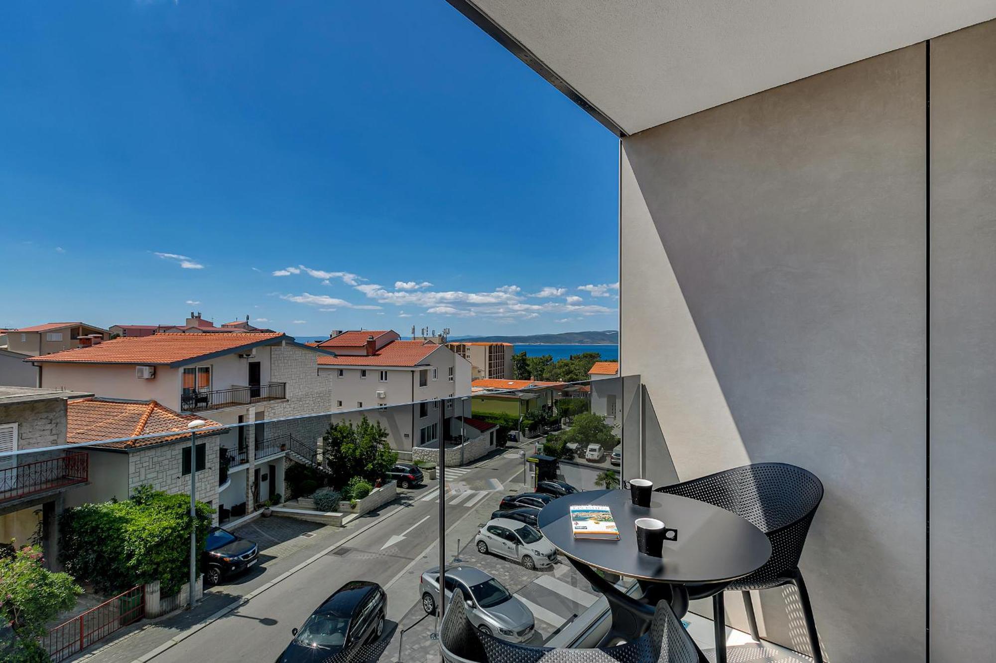 Single Room Balcony