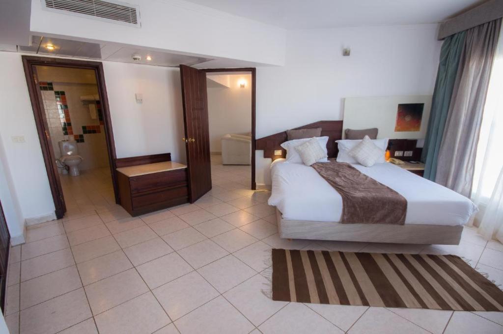 Double Room Pool View