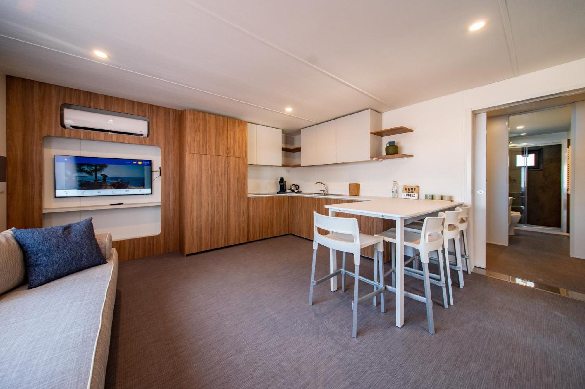 Deluxe Camping Villa