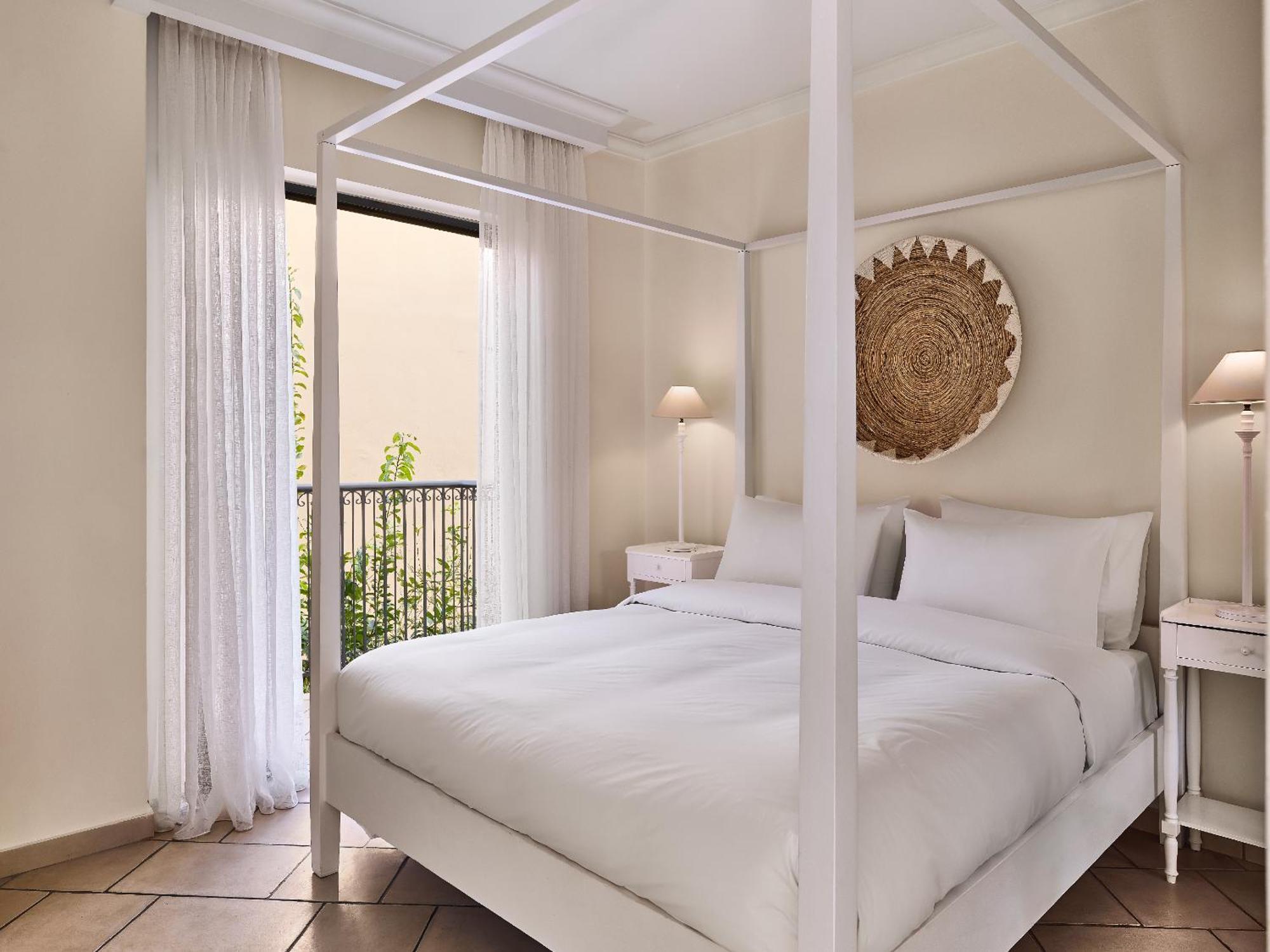 Plaza Grande Apartment