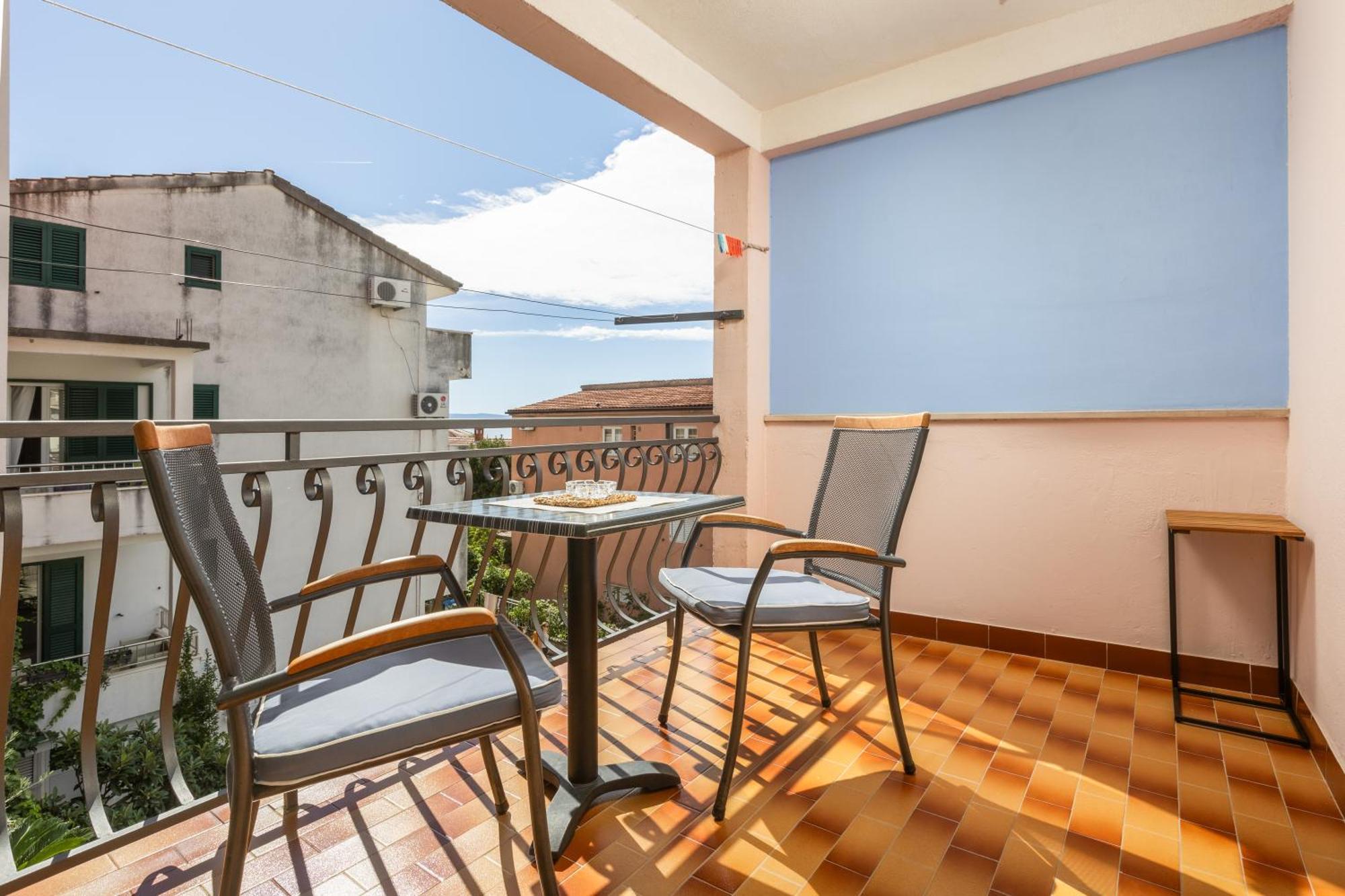 Studio Apartment Sea View