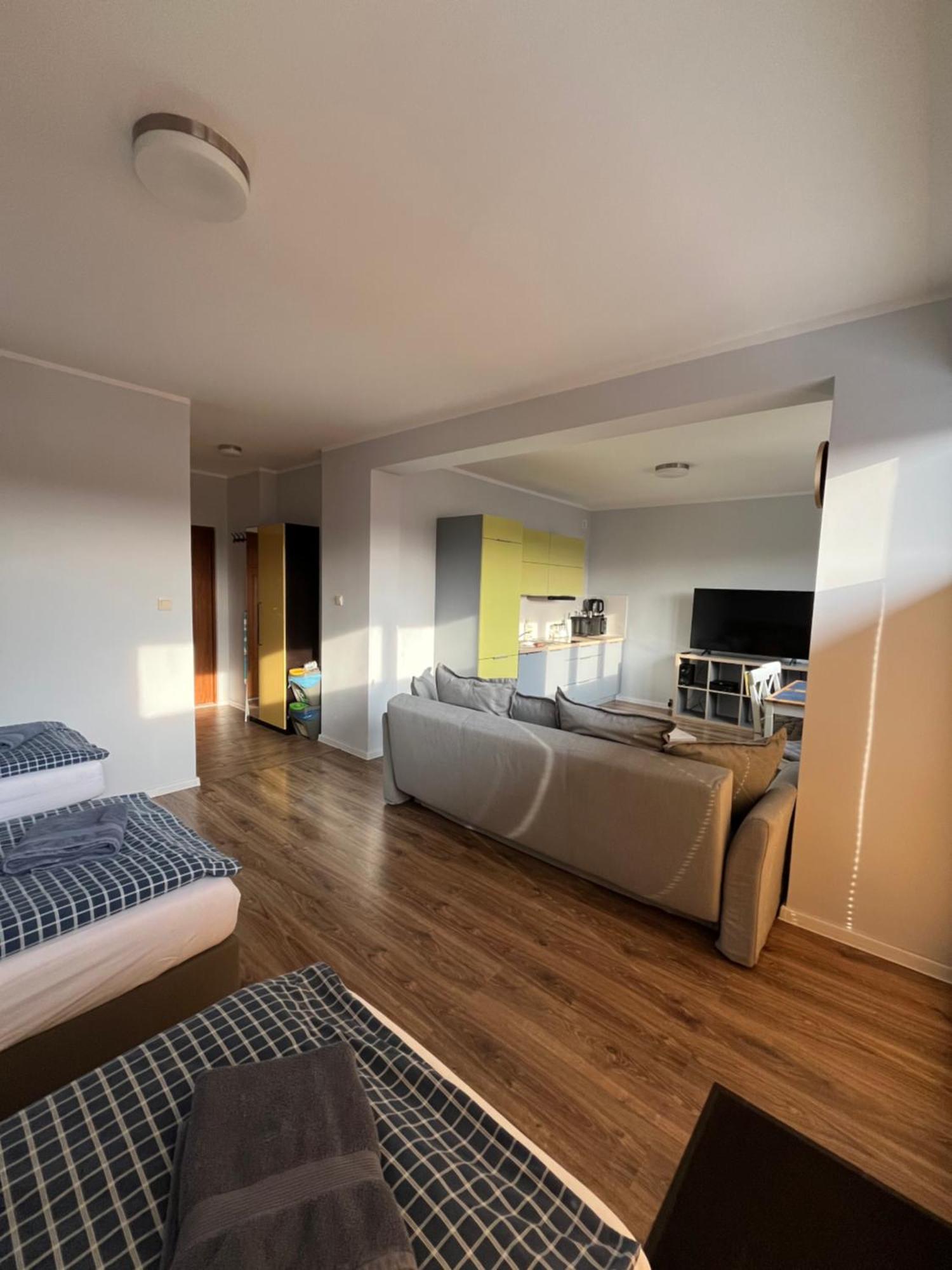 Studio with Terrace,1647777890:JPEG