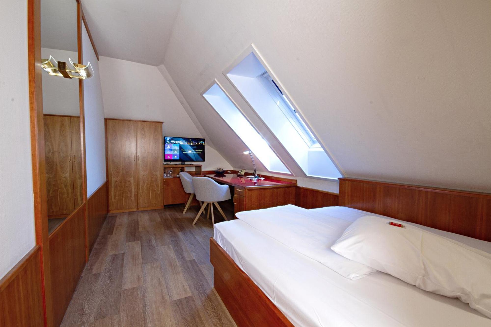 Comfort Single Room