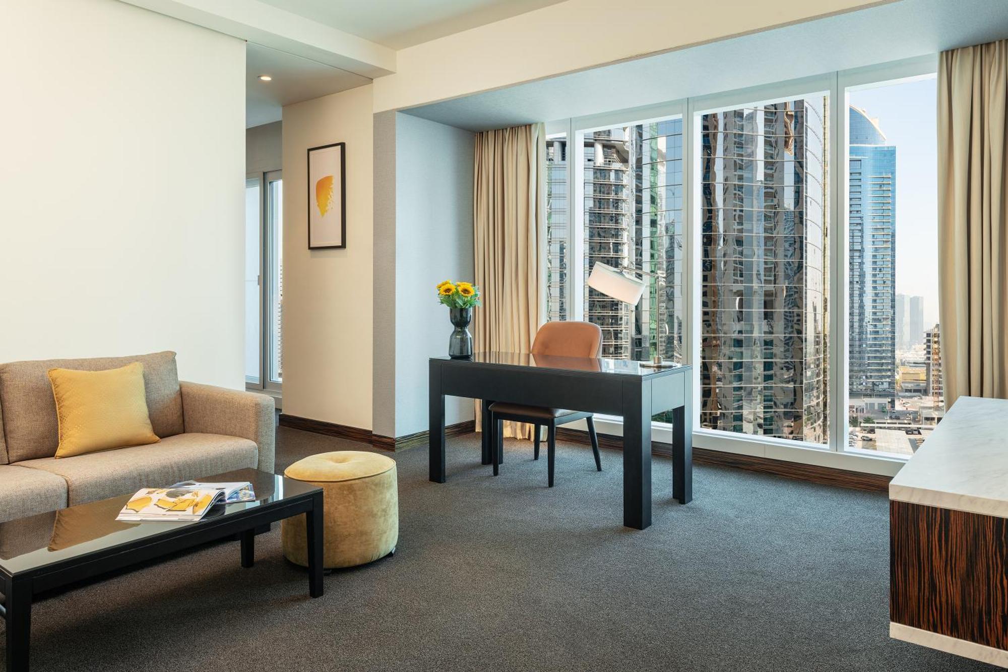Executive Suite Non-Smoking