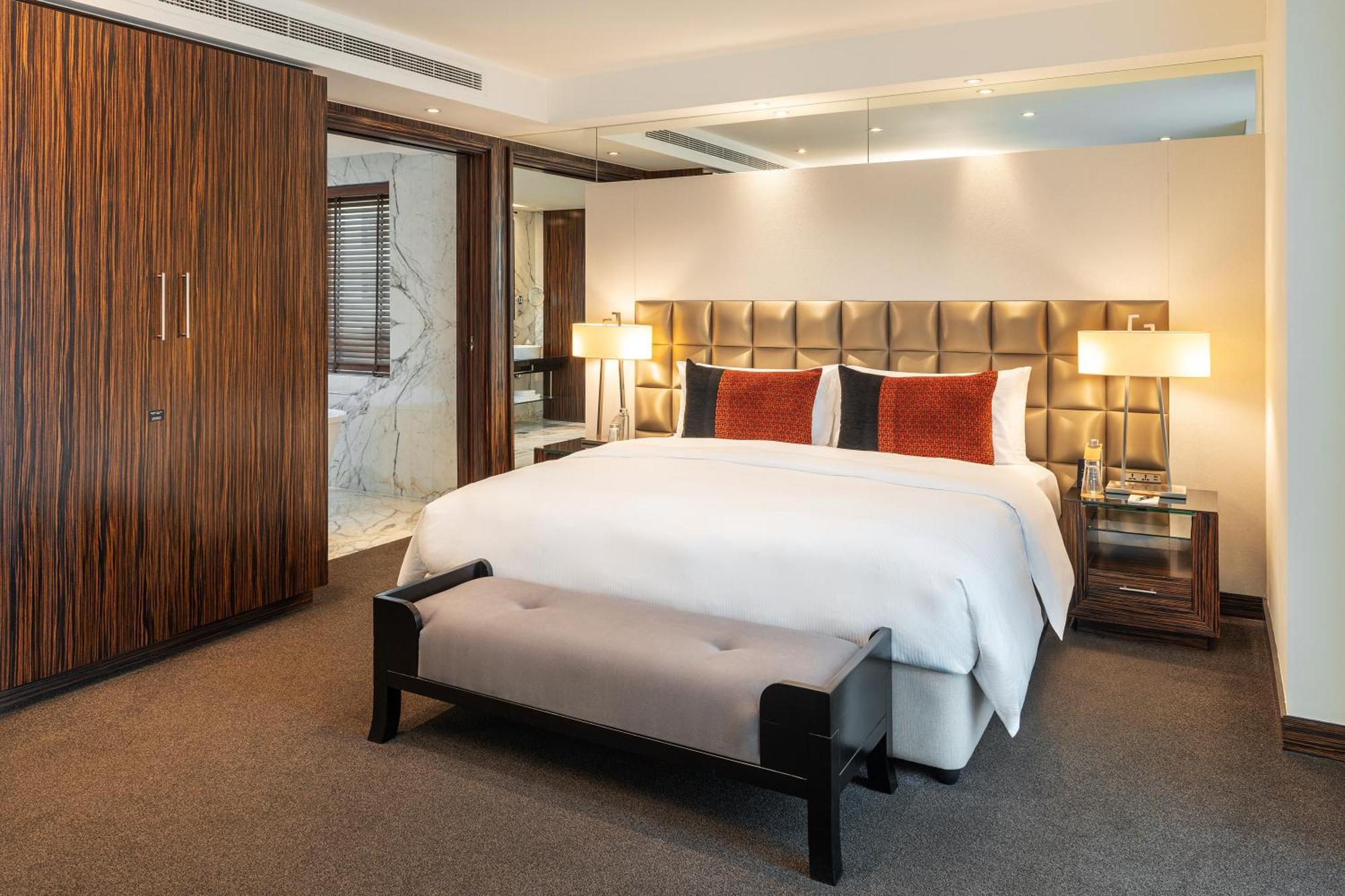 Executive Suite Non-Smoking