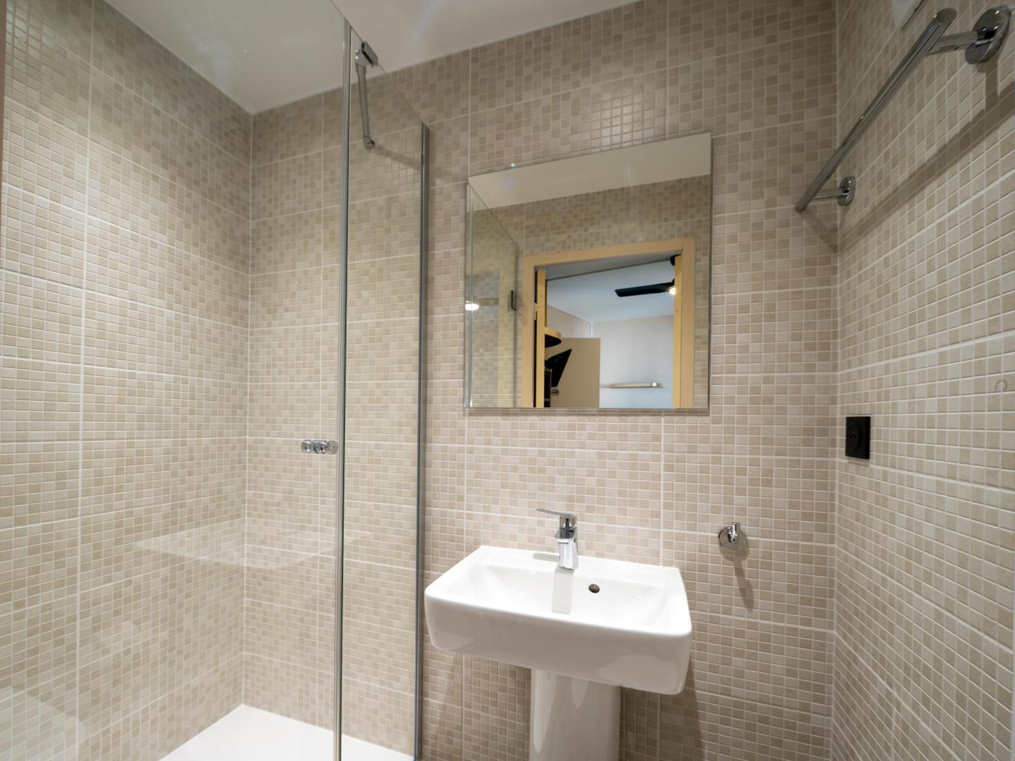 Tiny Double Room 10 m2