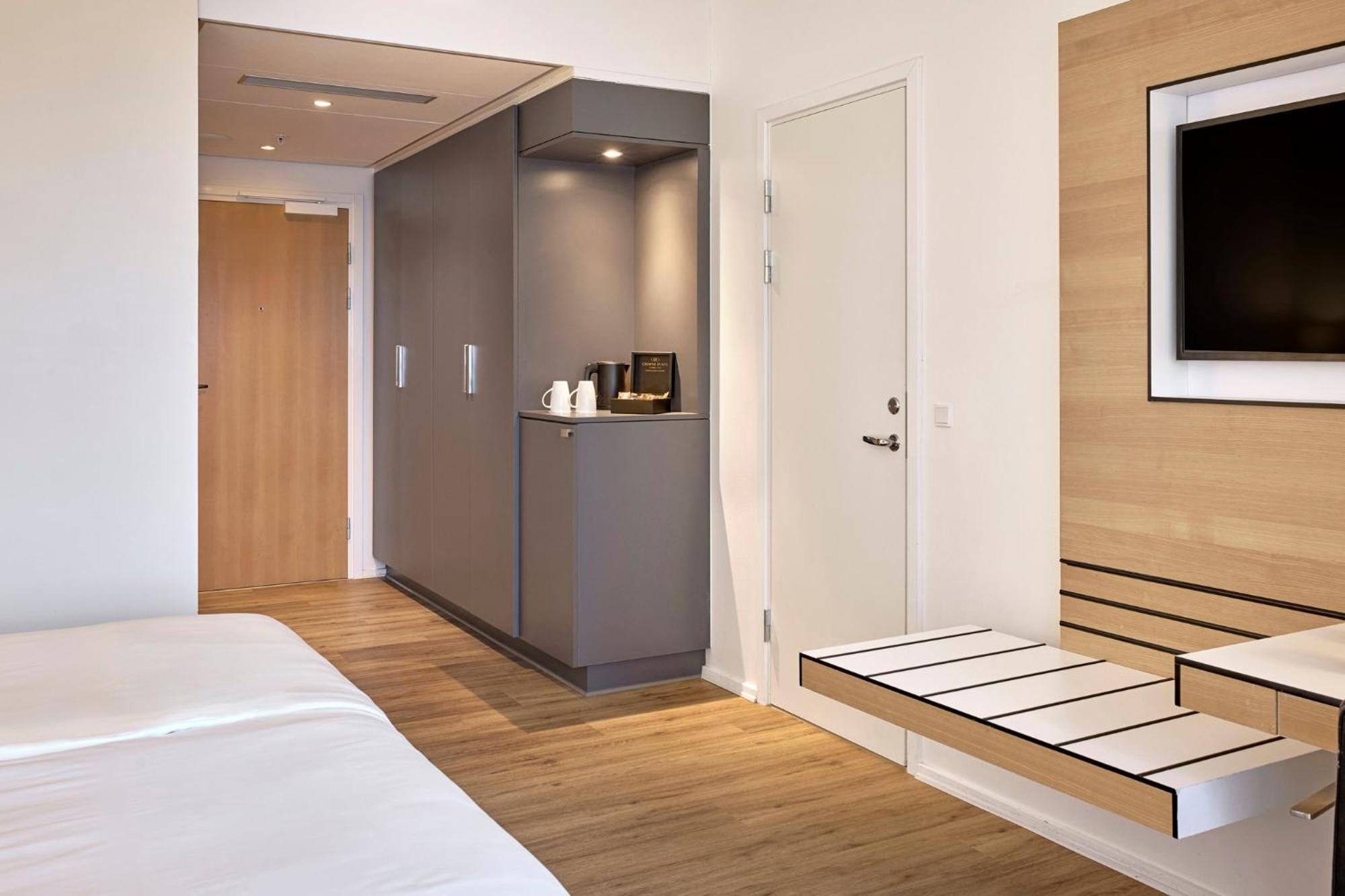 Standard King Room City View High Floor