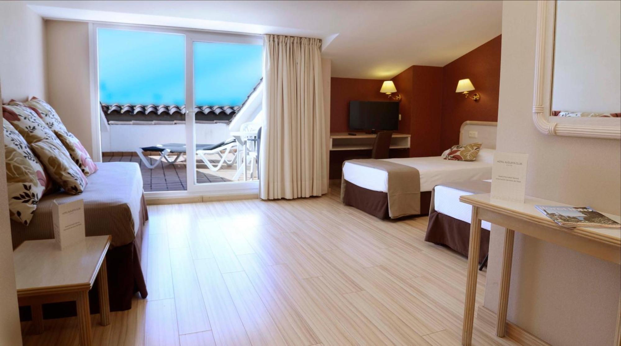 Superior Double Room,704558689:JPEG