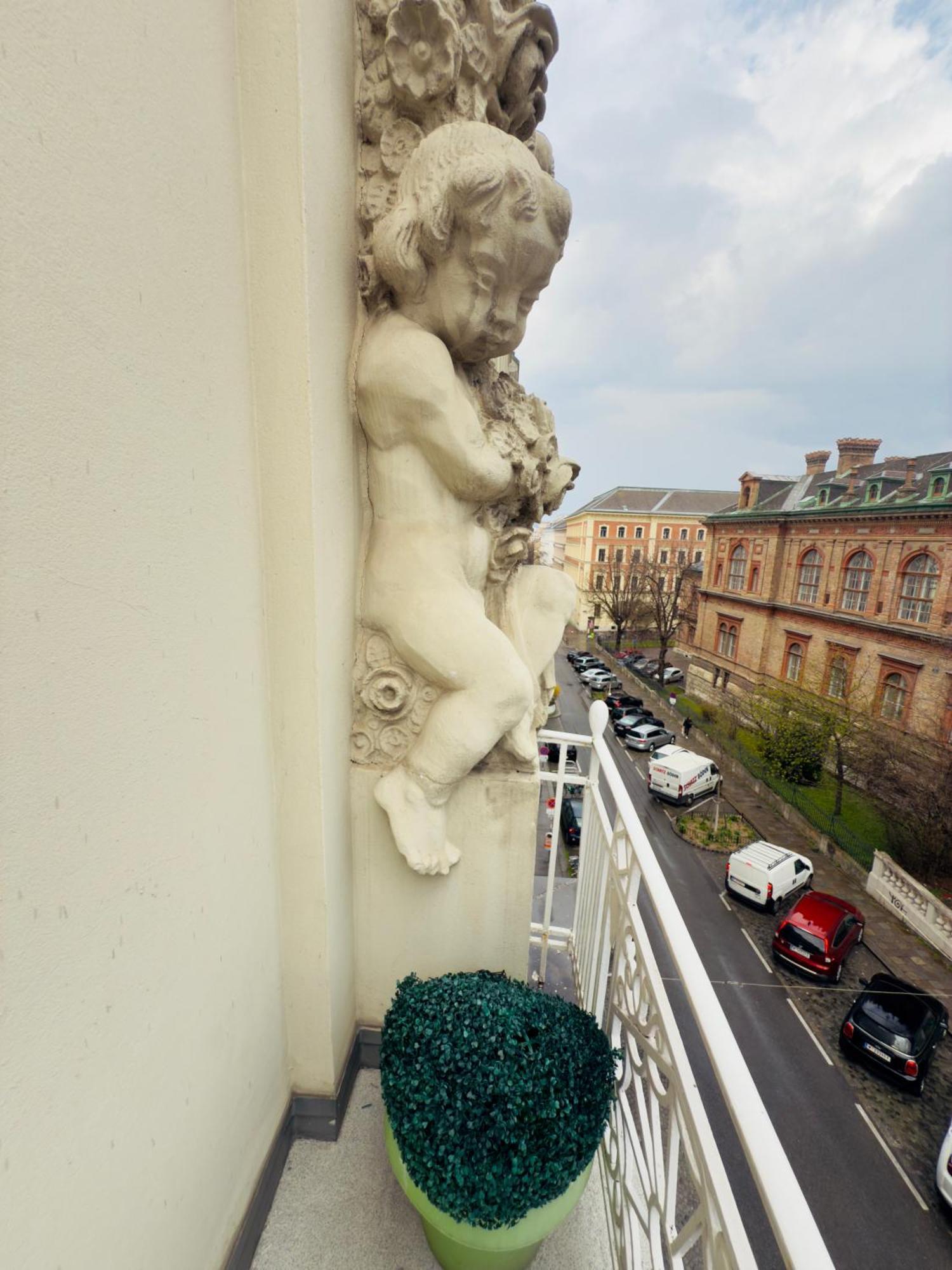 Superior Triple Room Balcony